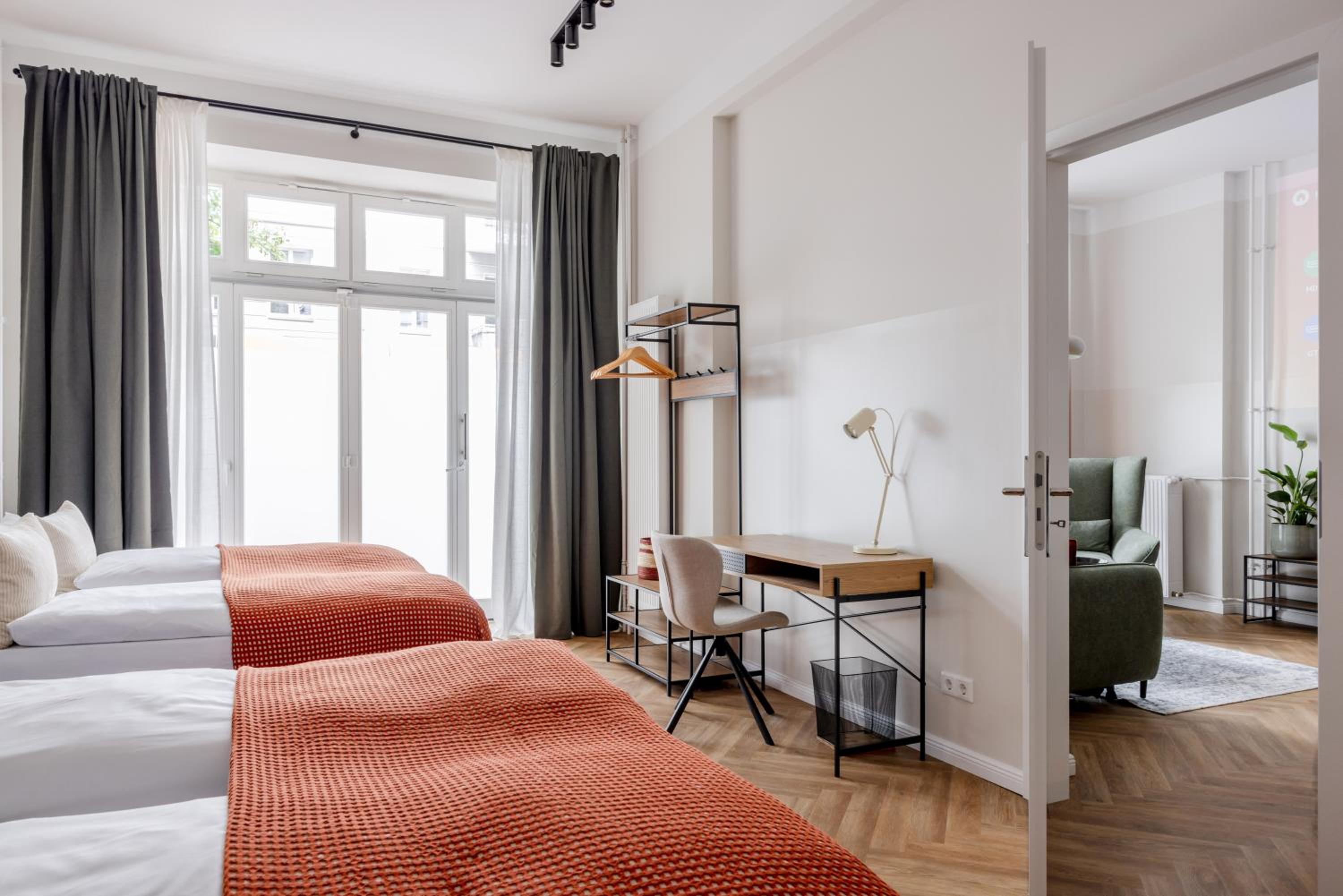 oompH Berlin Minimalist & Mighty - 1 BR hosting up to 6