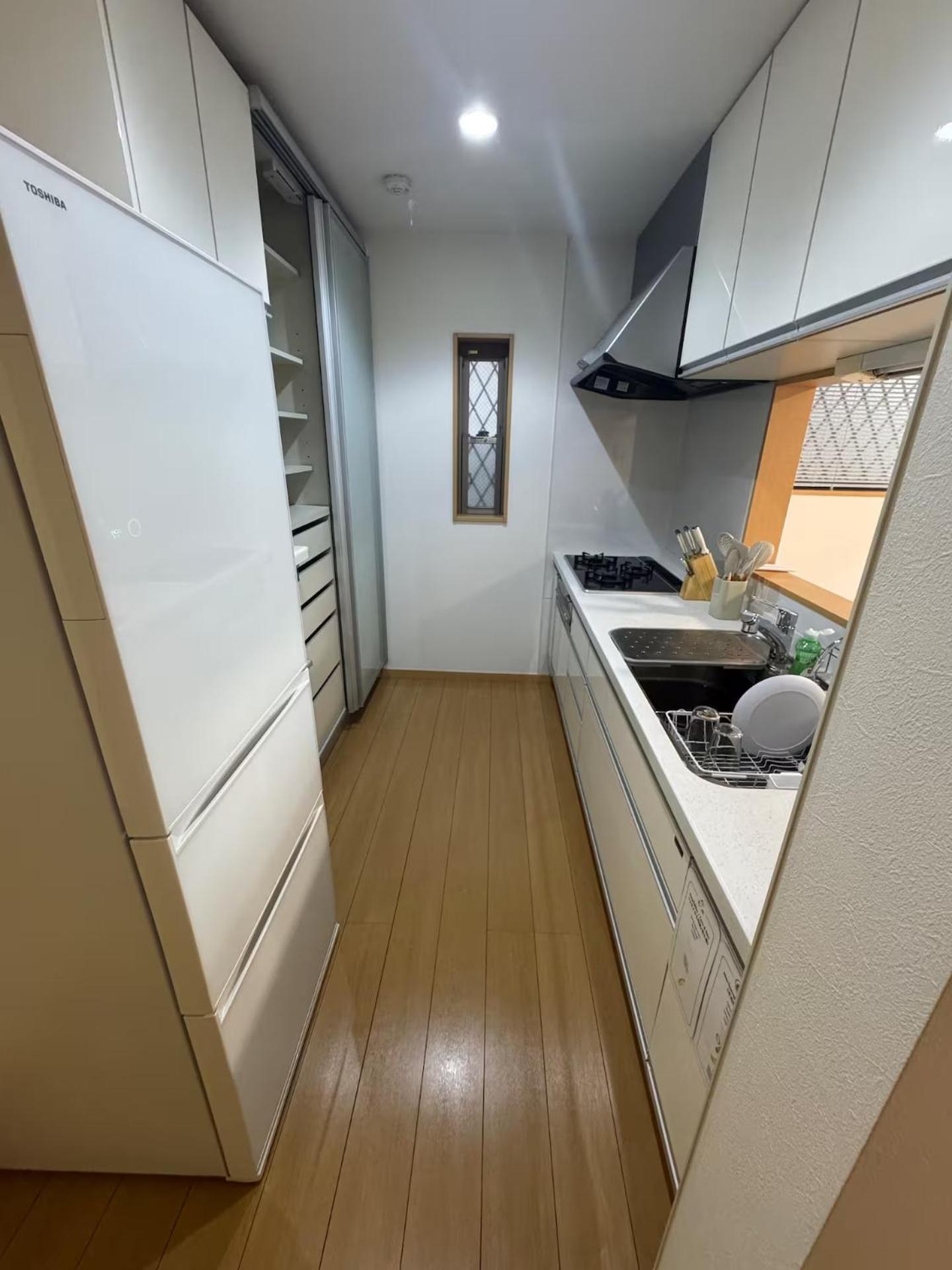 5 Minutes Train to Haneda Airport 2 Bedrooms 5 Beds Fully Equipped 2 Story Private House