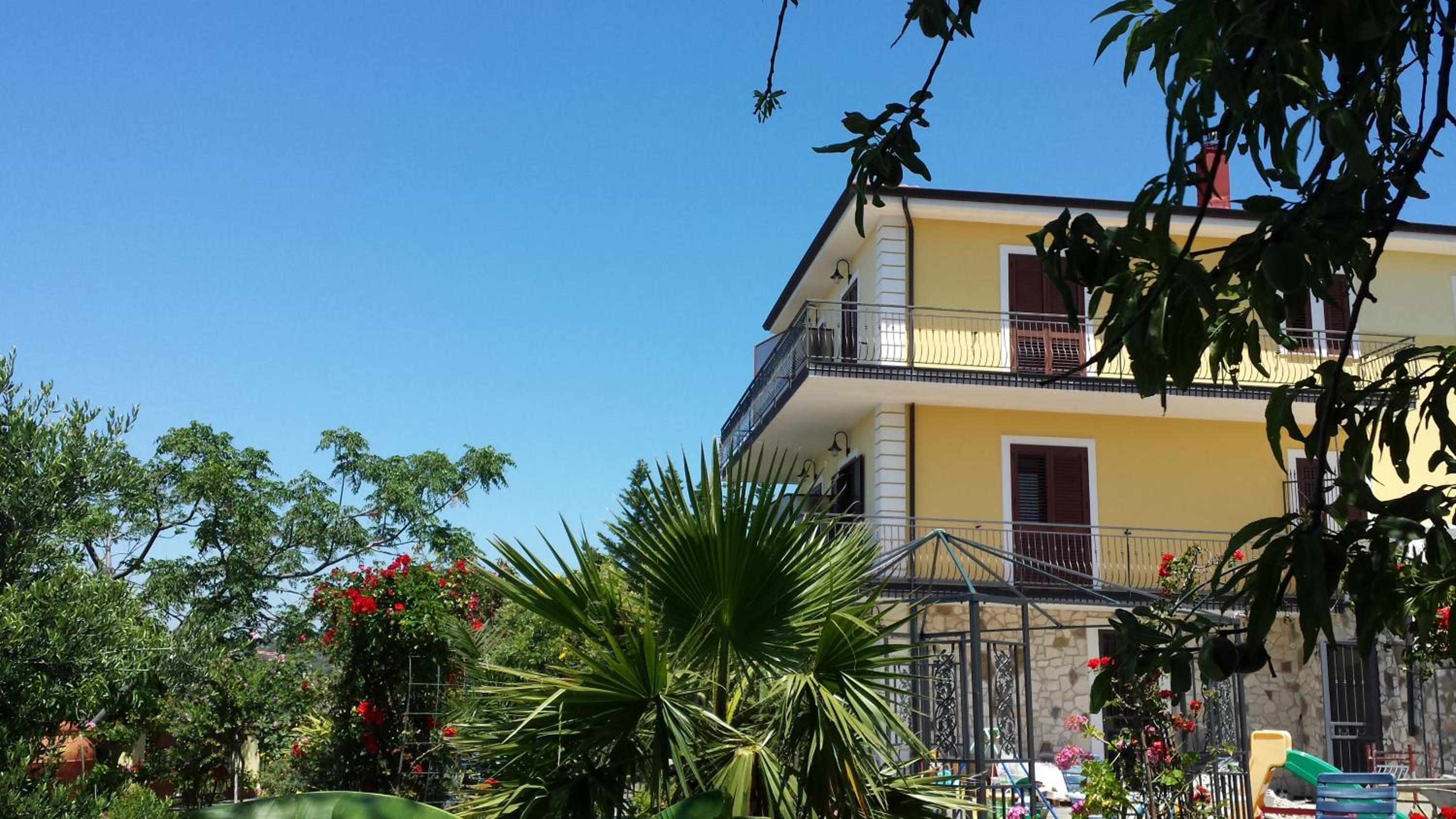 Villa Malandrino Guest House