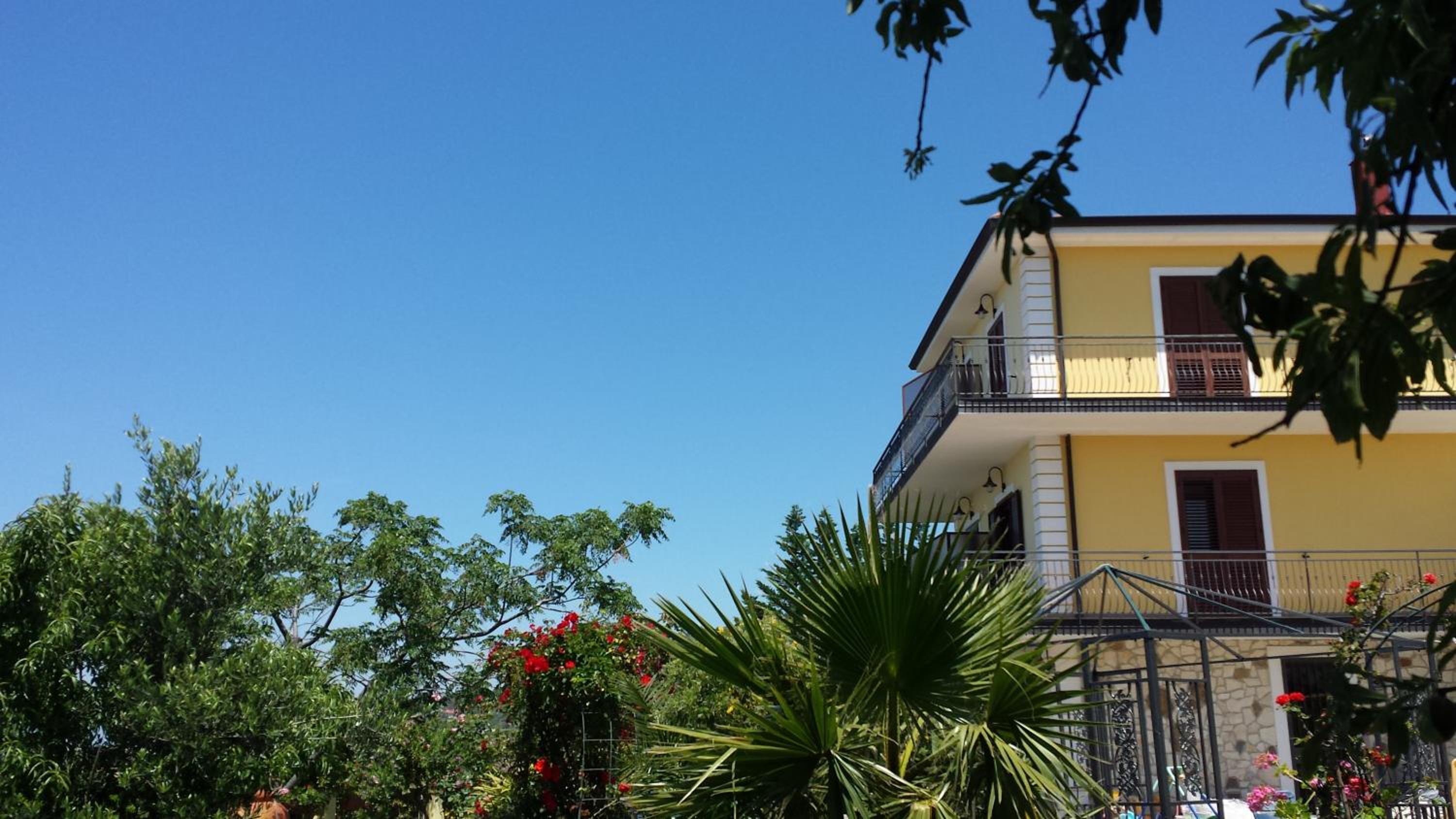 Villa Malandrino Guest House