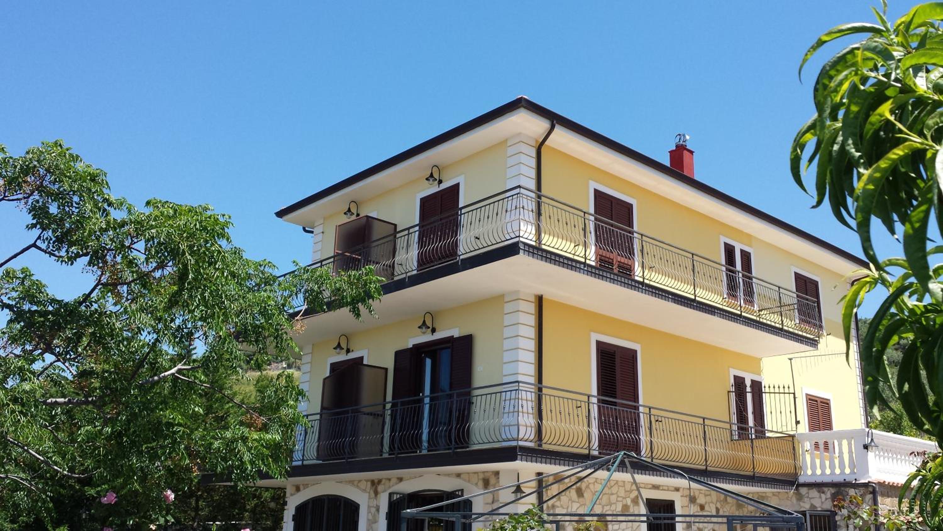Villa Malandrino Guest House