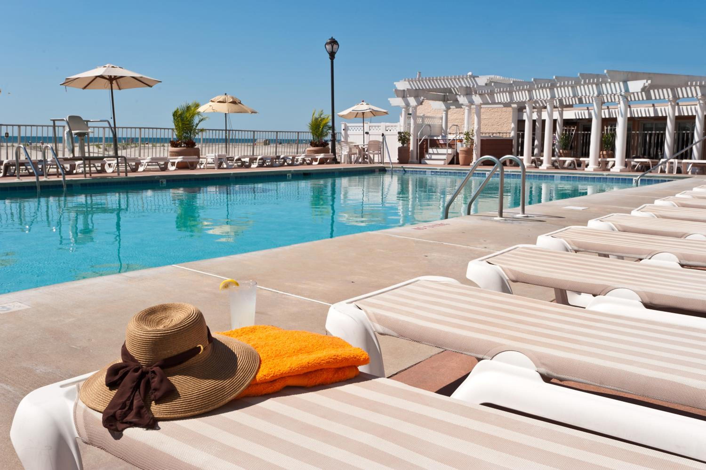 Reges Oceanfront Resort
