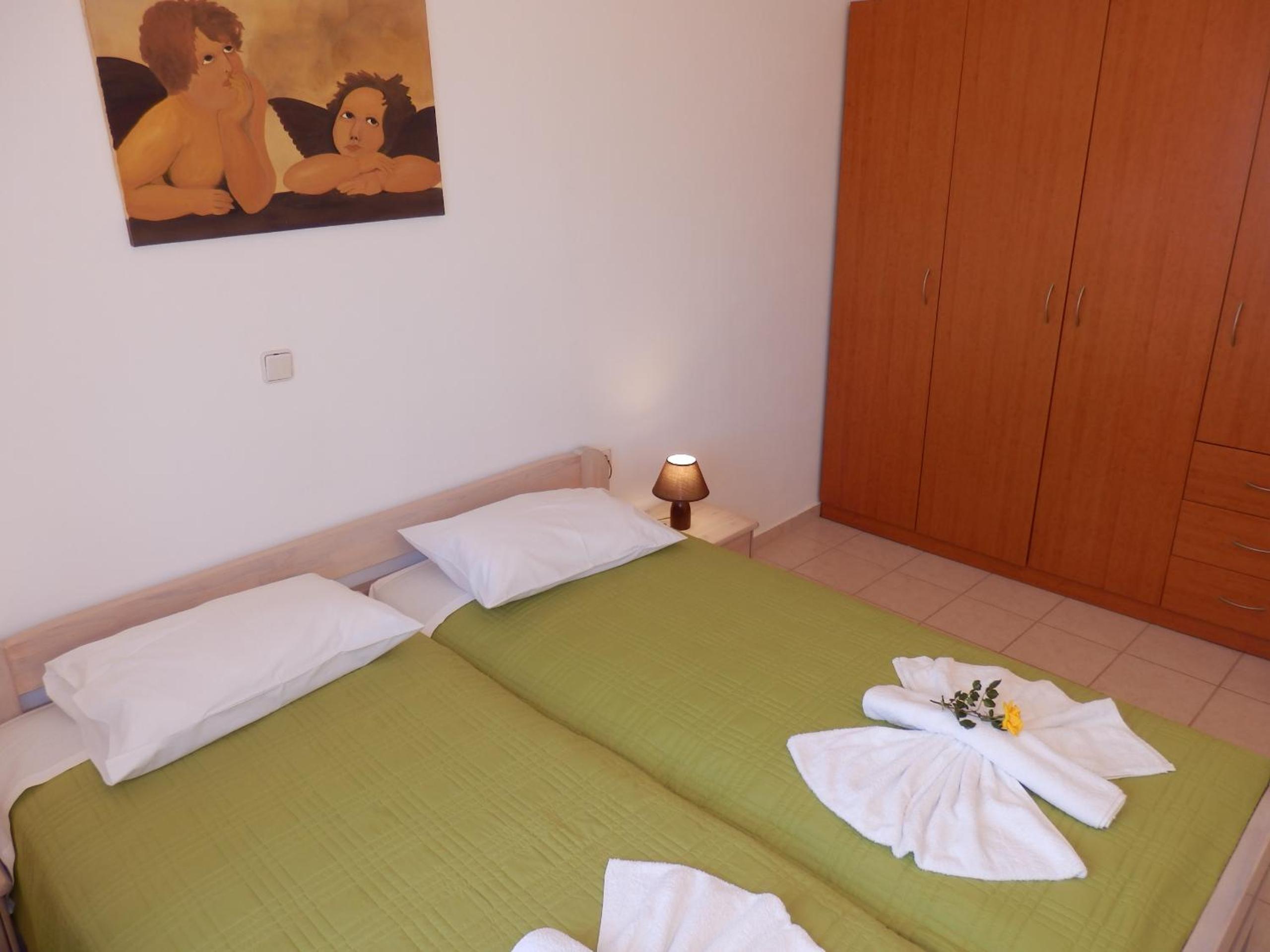Maro Suites