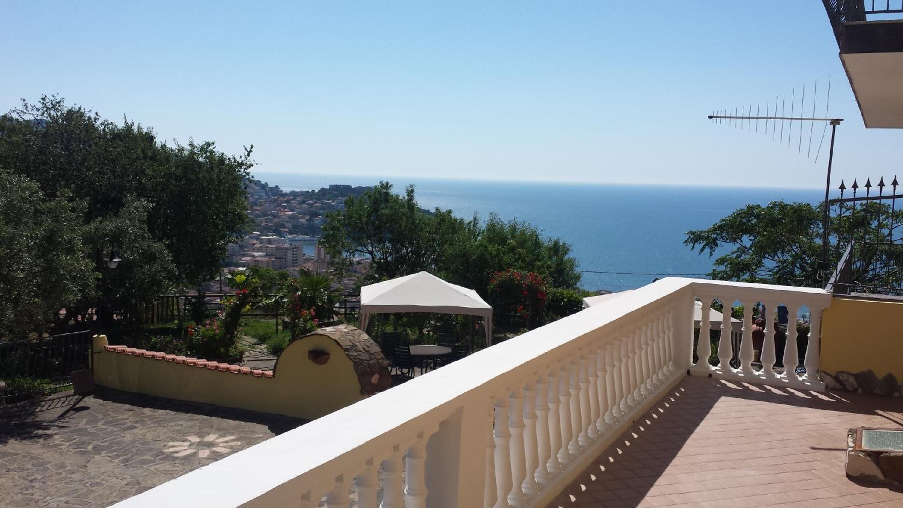 Villa Malandrino Guest House