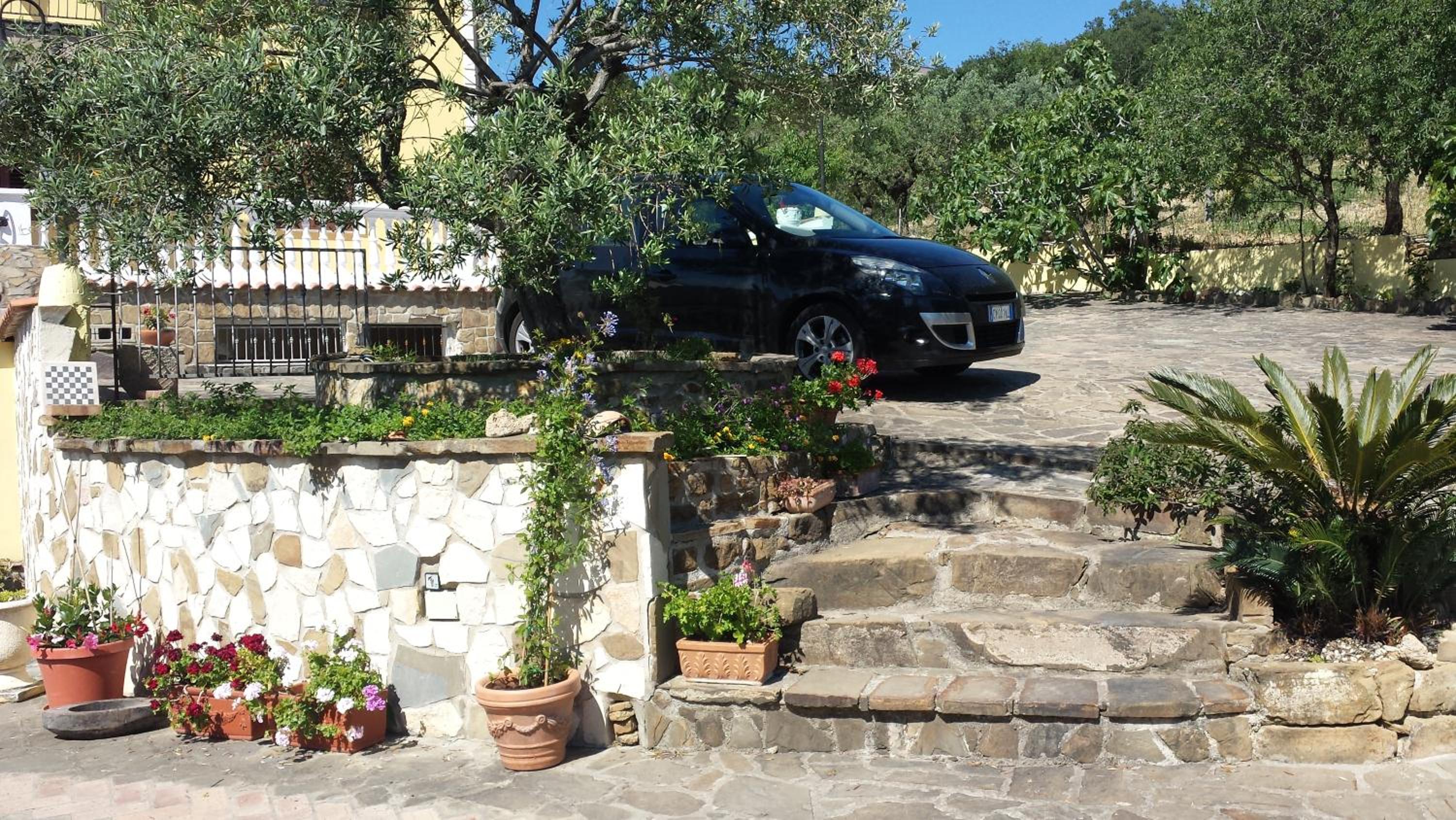 Villa Malandrino Guest House