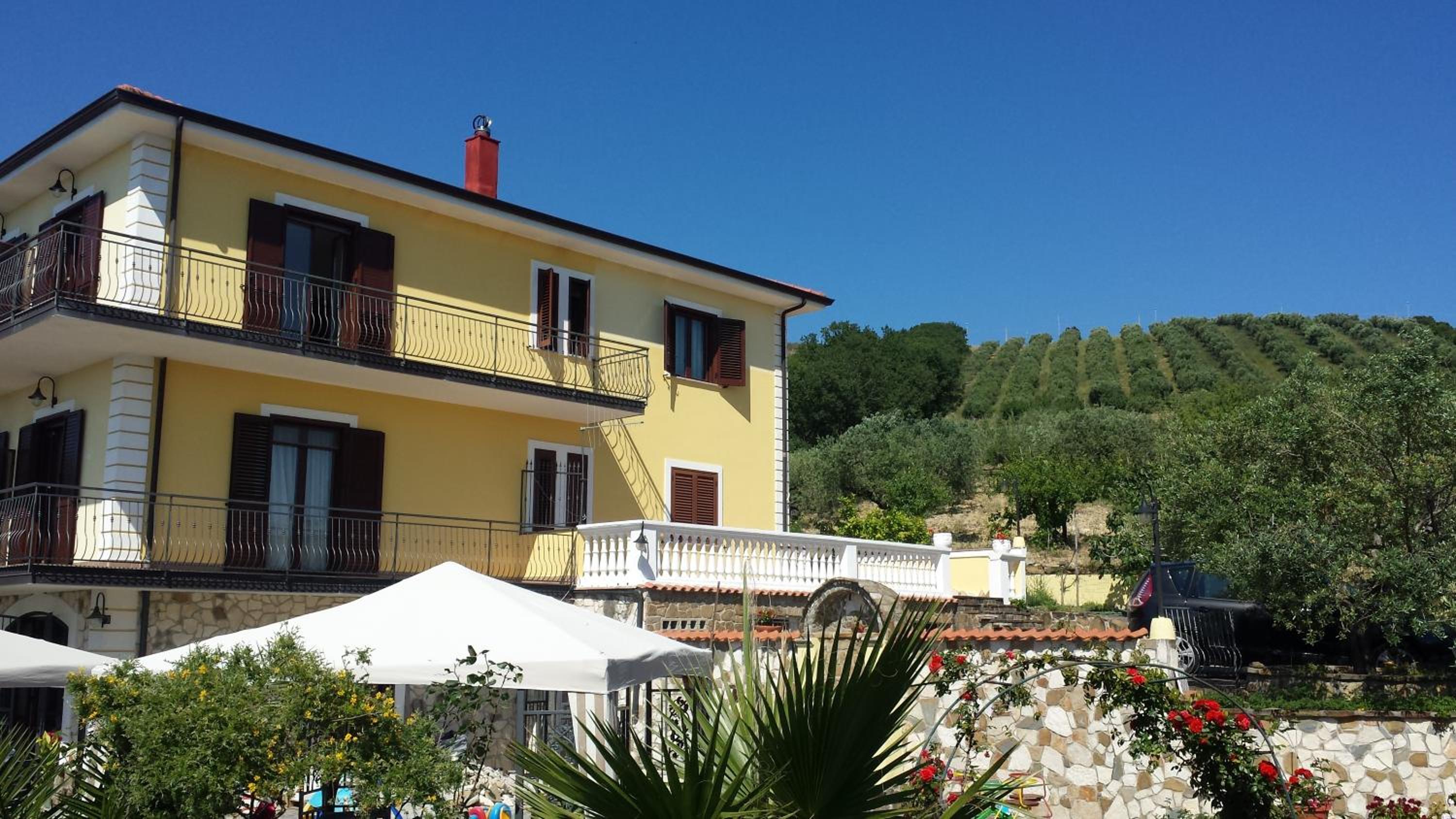 Villa Malandrino Guest House