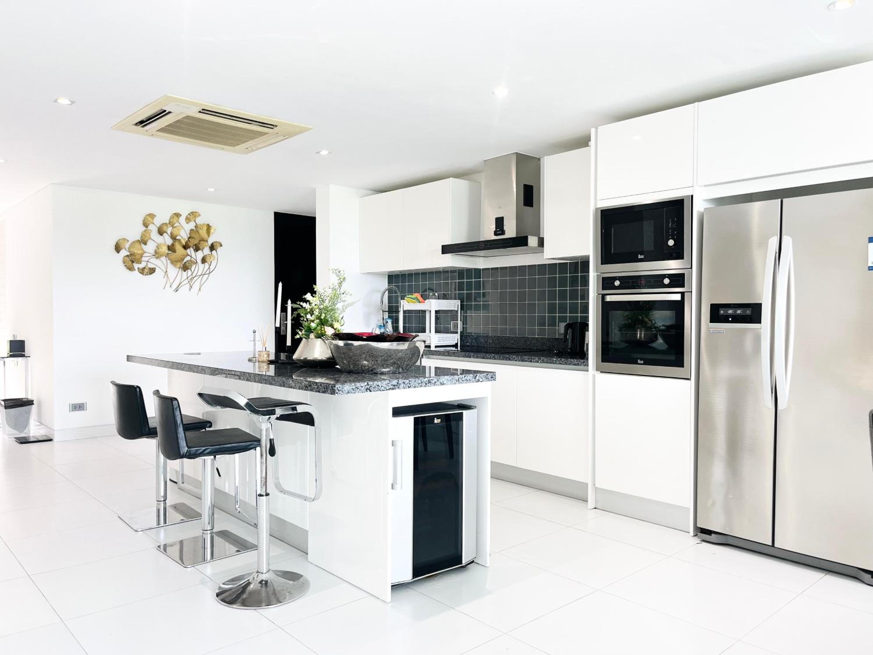 Twin Sands Resort Penthouse
