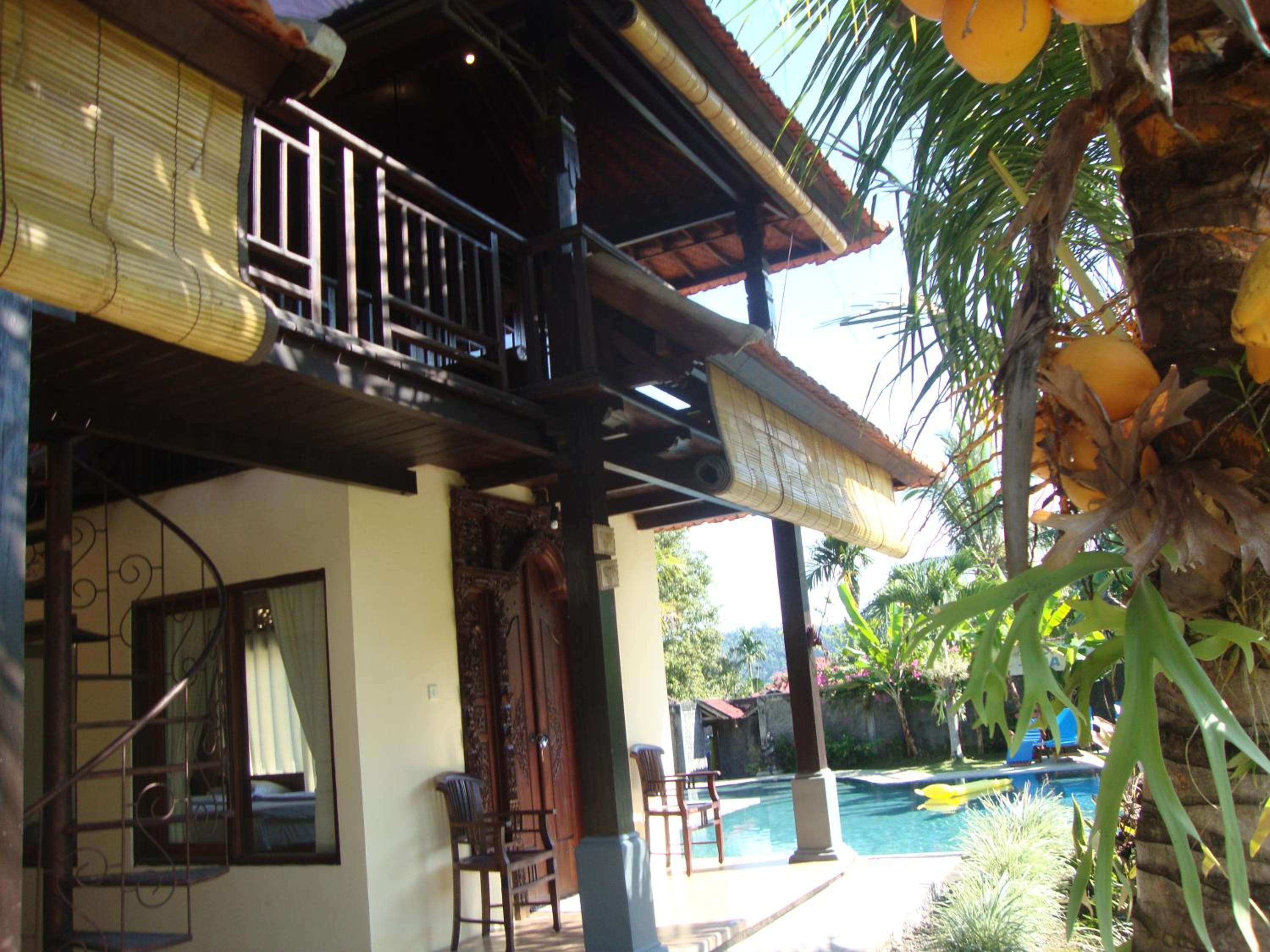 Atres Villa