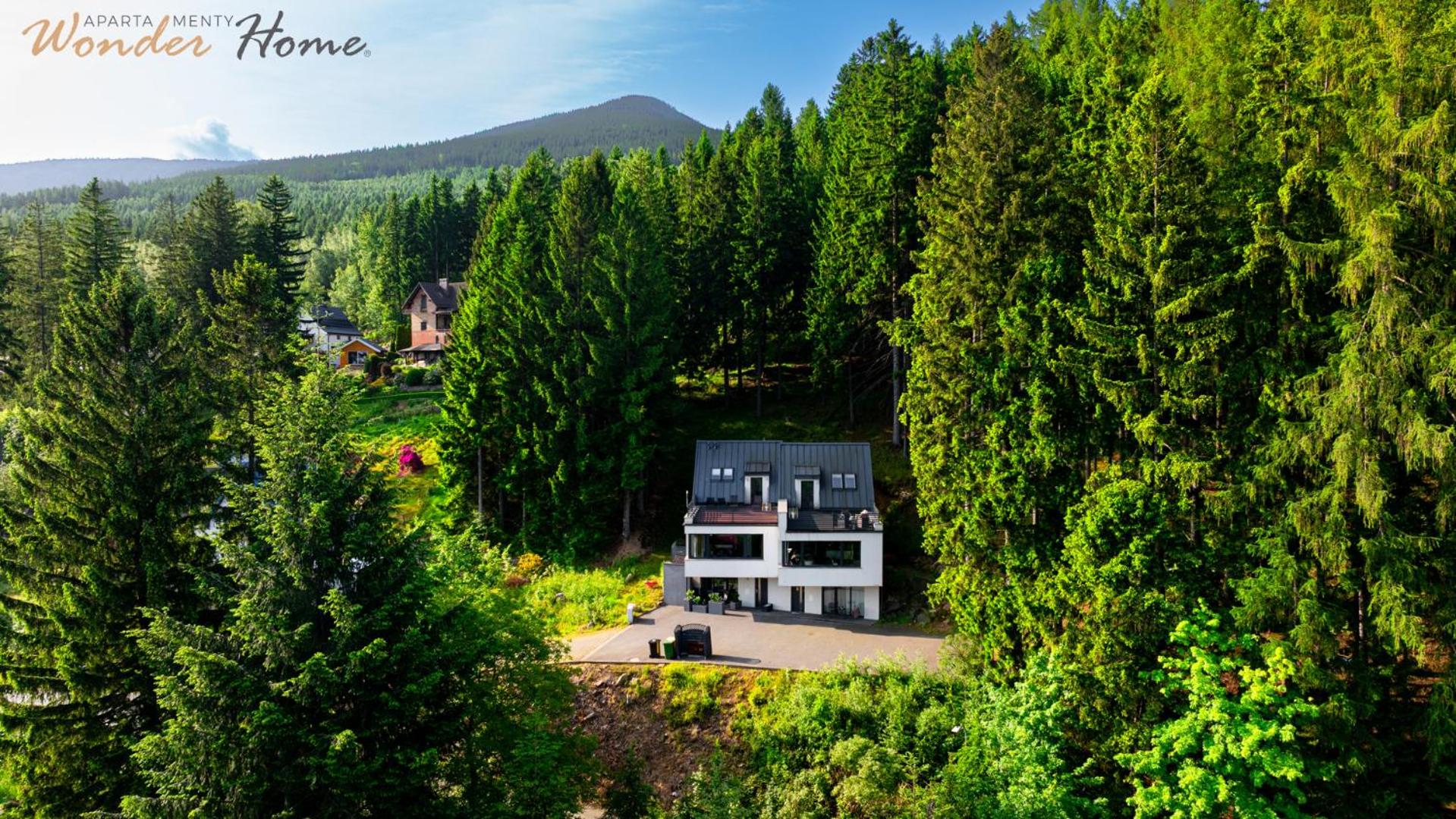 Wonder Home- blisko szlaków, z trasami i pięknym widokiem
