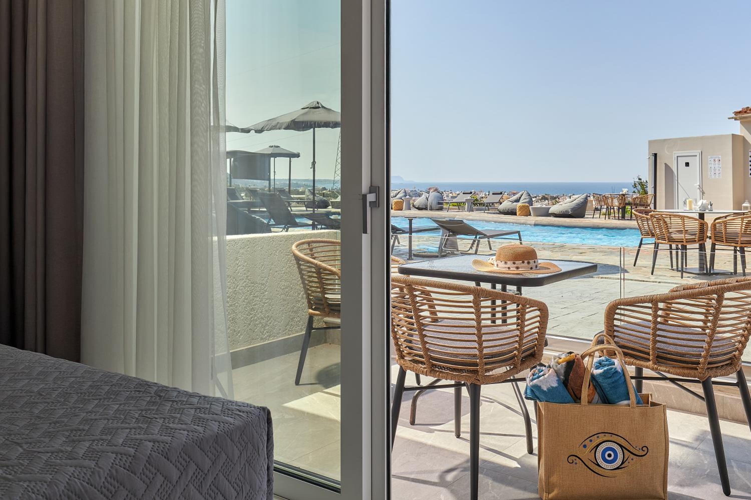 Mila Malia Suites