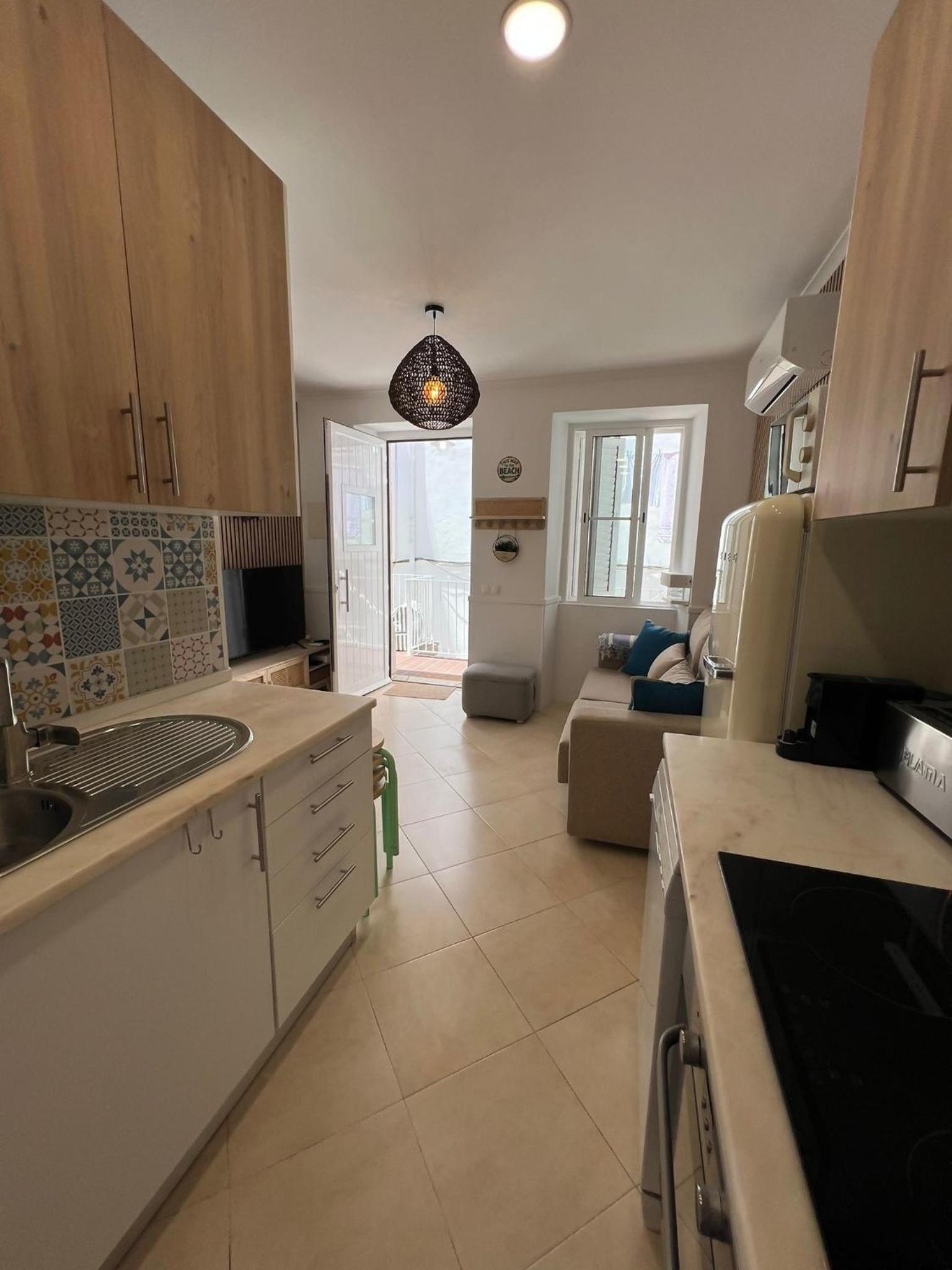 Blue Bay Beach Apartment - Maria