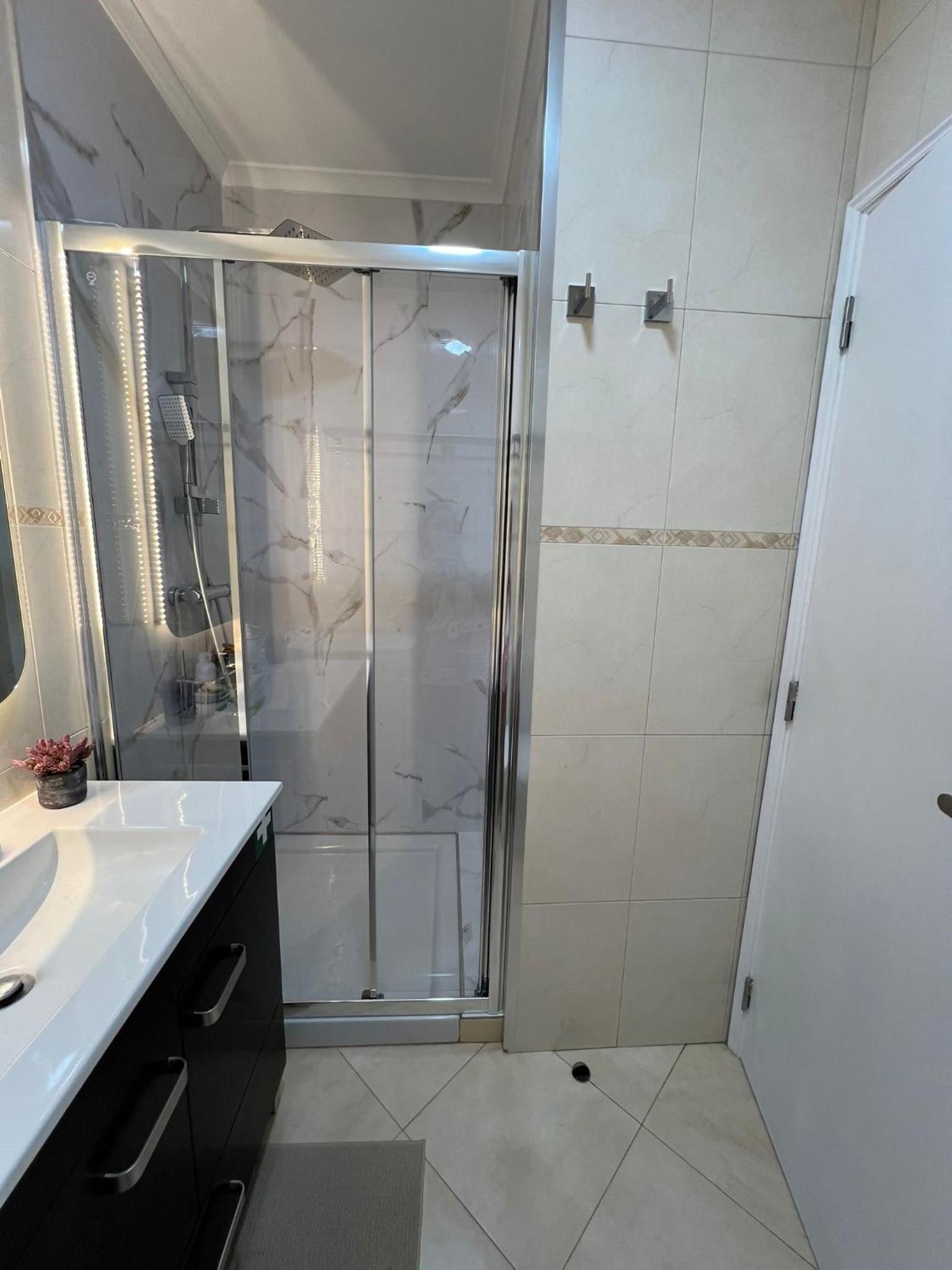 Blue Bay Beach Apartment - Maria