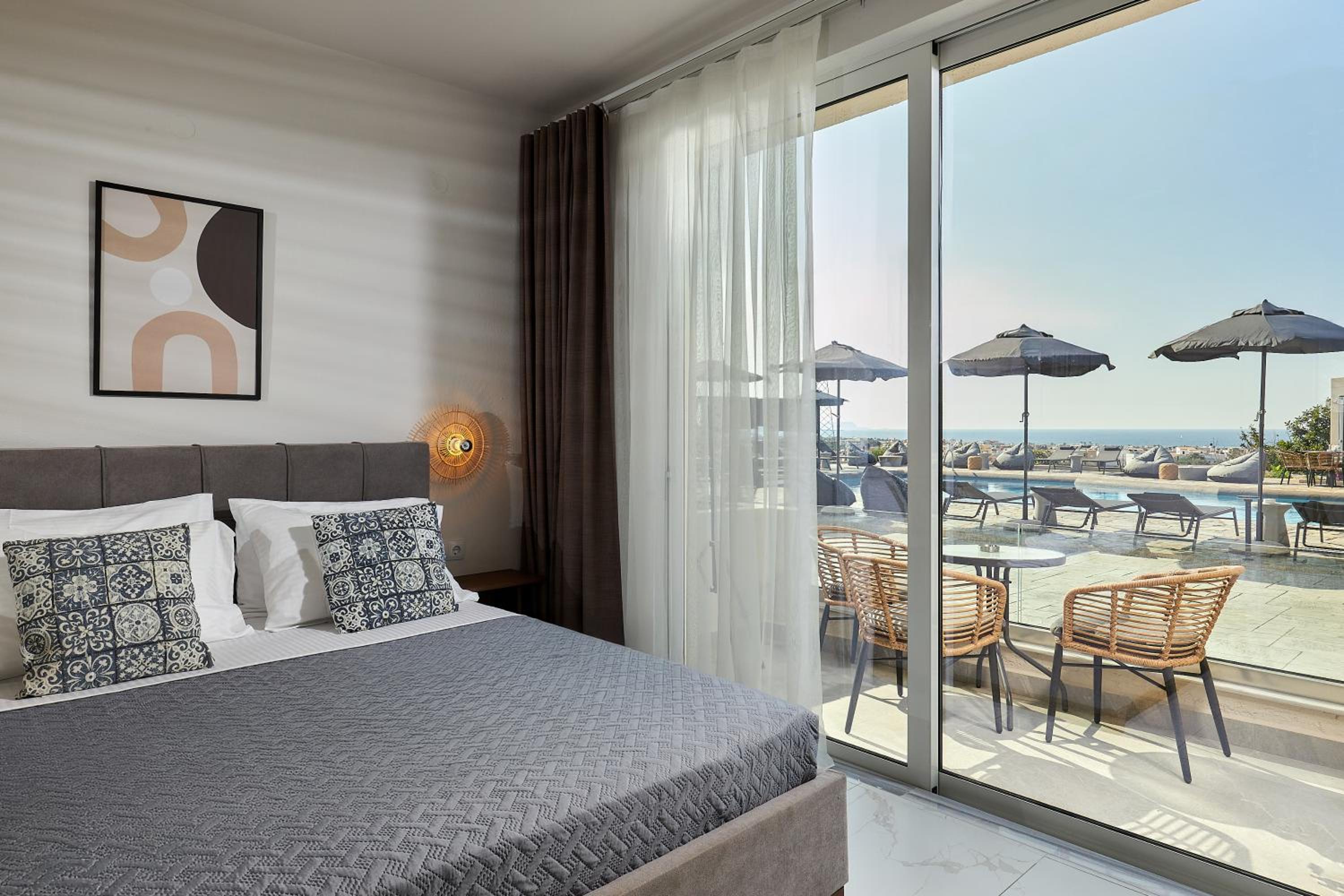 Mila Malia Suites