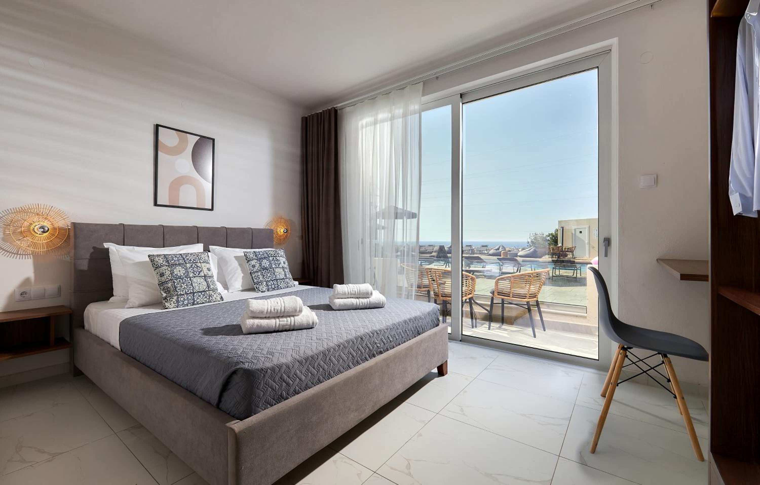 Mila Malia Suites