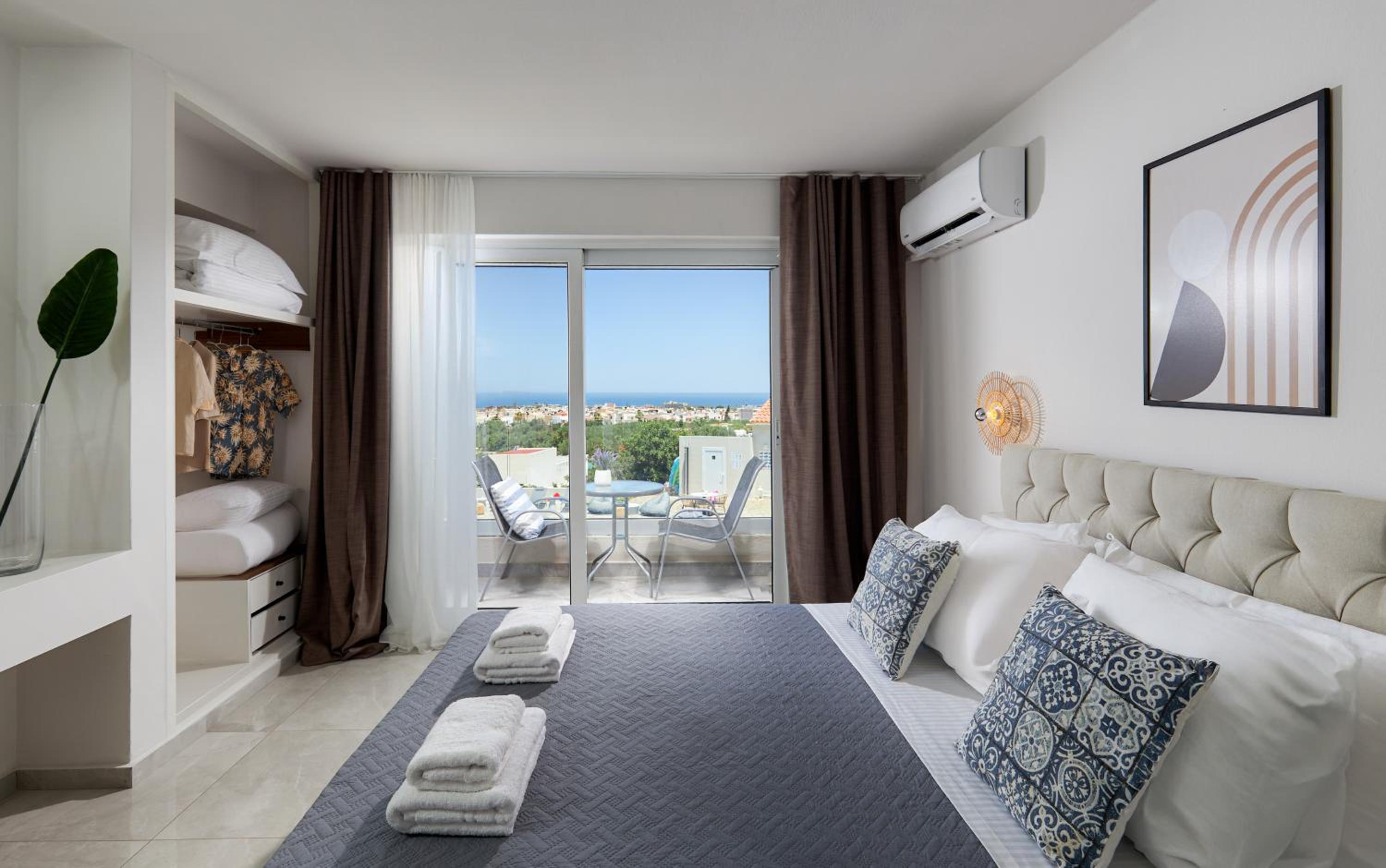 Mila Malia Suites