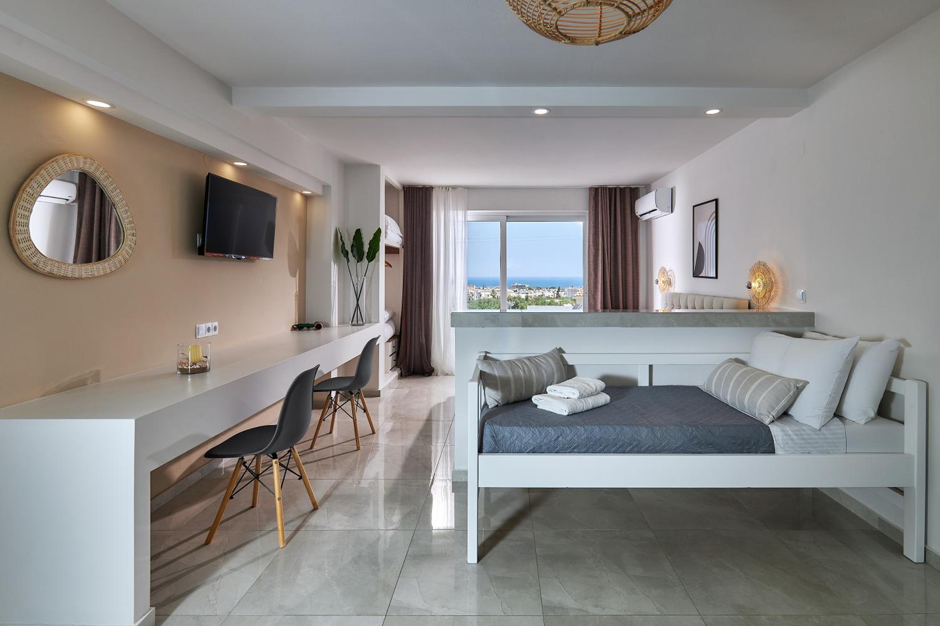 Mila Malia Suites