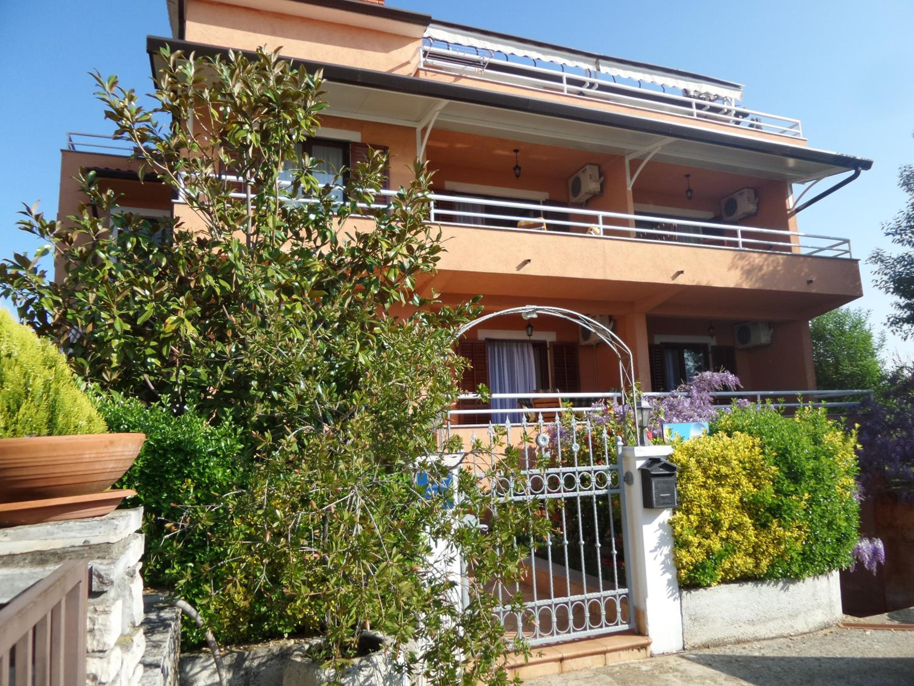 Umag Vacations - Apartmani Lina - Property Image 1