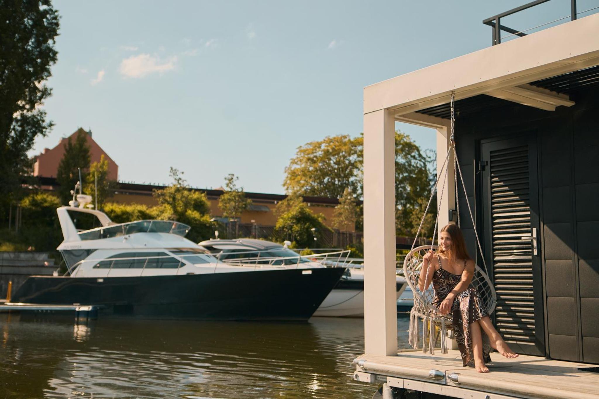 Domy Na Wodzie - La Mare Motlava Houseboats by Downtown Apartments