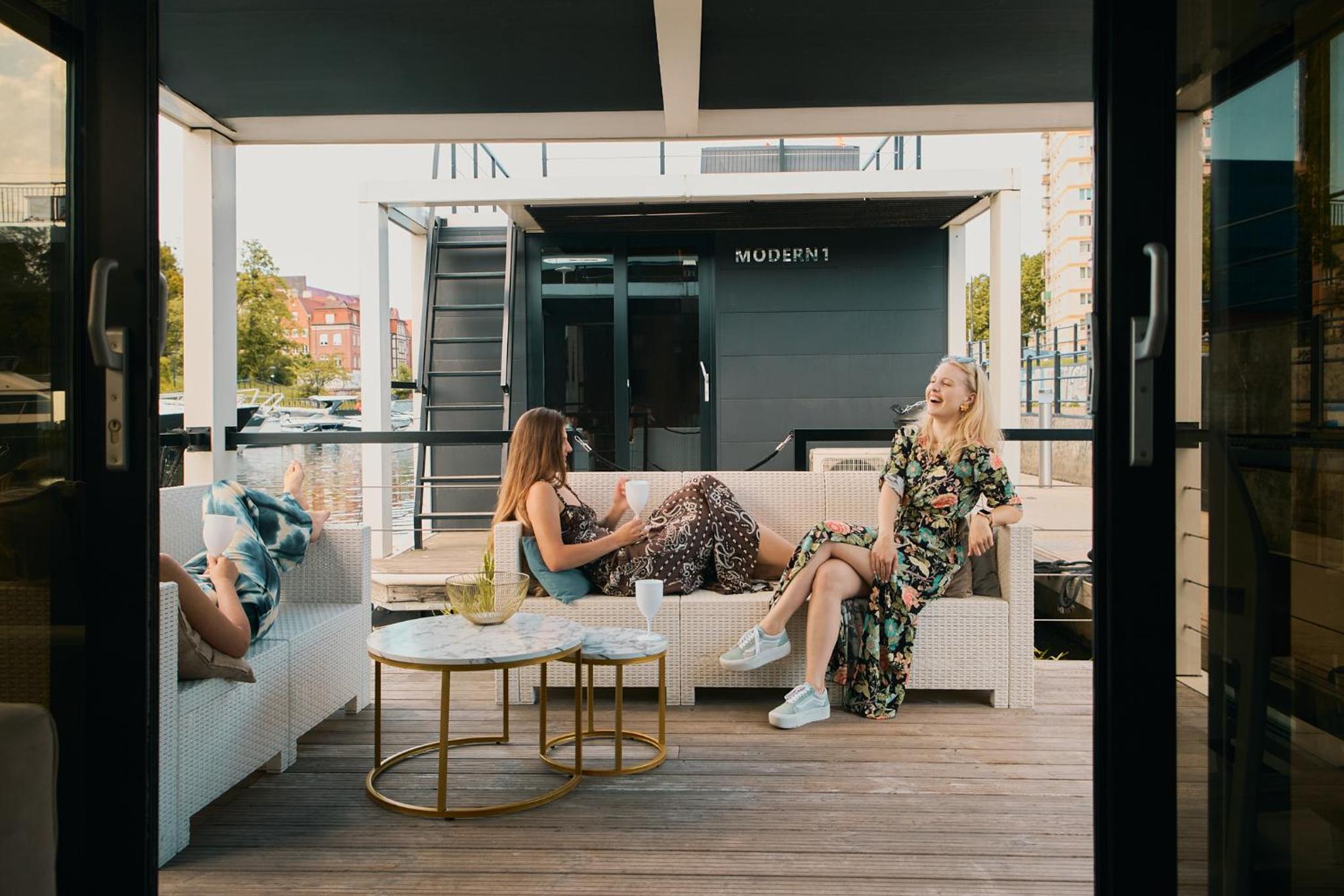 Domy Na Wodzie - La Mare Motlava Houseboats by Downtown Apartments