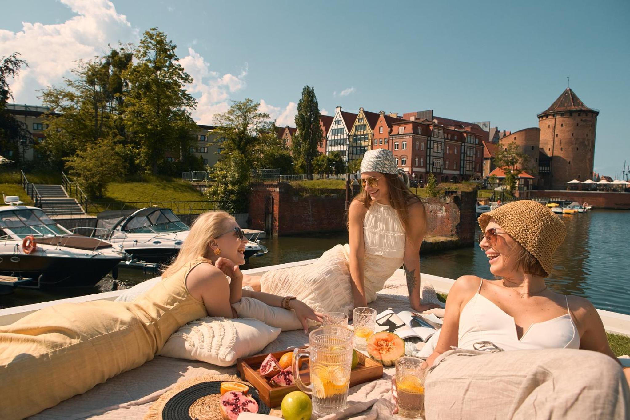 Domy Na Wodzie - La Mare Motlava Houseboats by Downtown Apartments