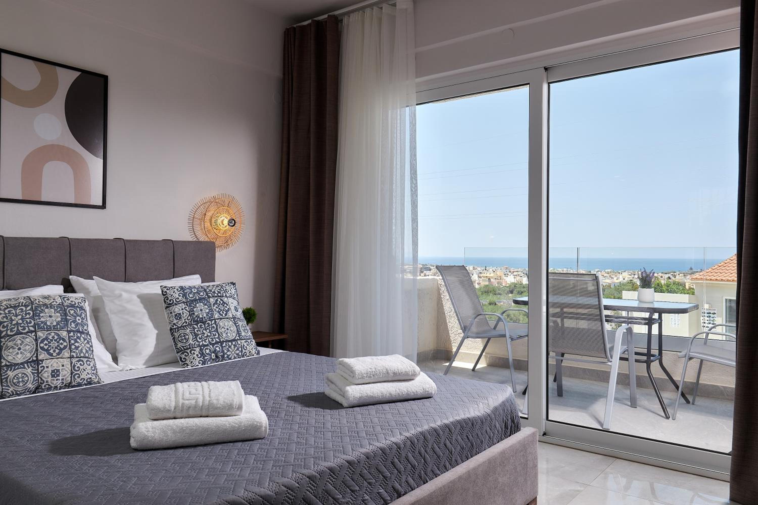 Mila Malia Suites