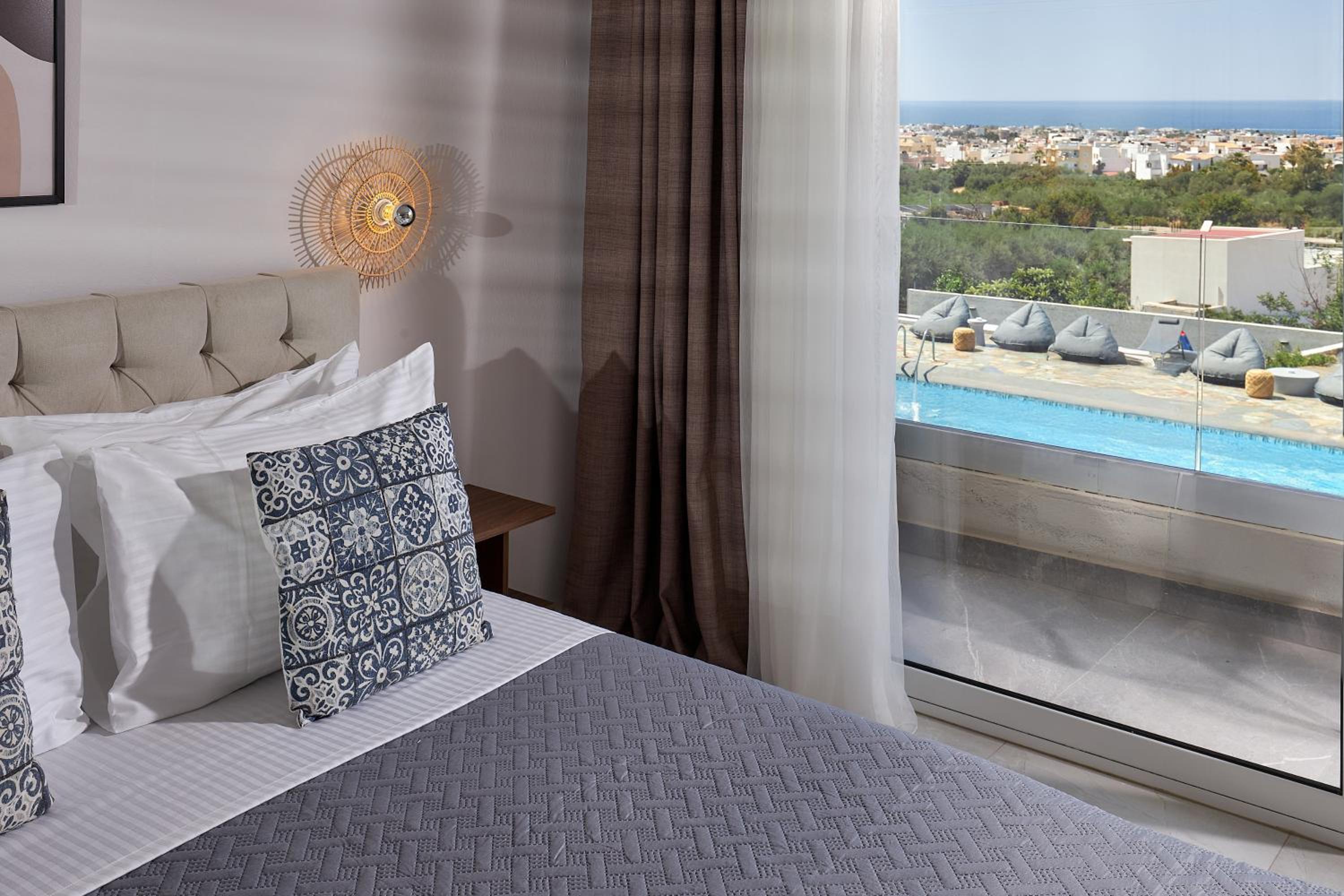 Mila Malia Suites