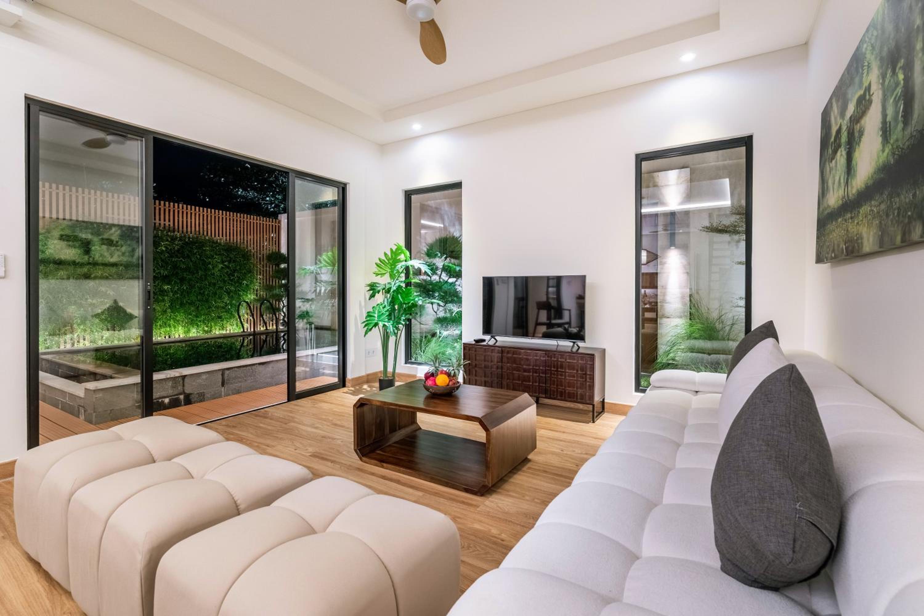 Oasis Residences Sanur - Modern 3-BR Villa with Private Pool & Fast WiFi
