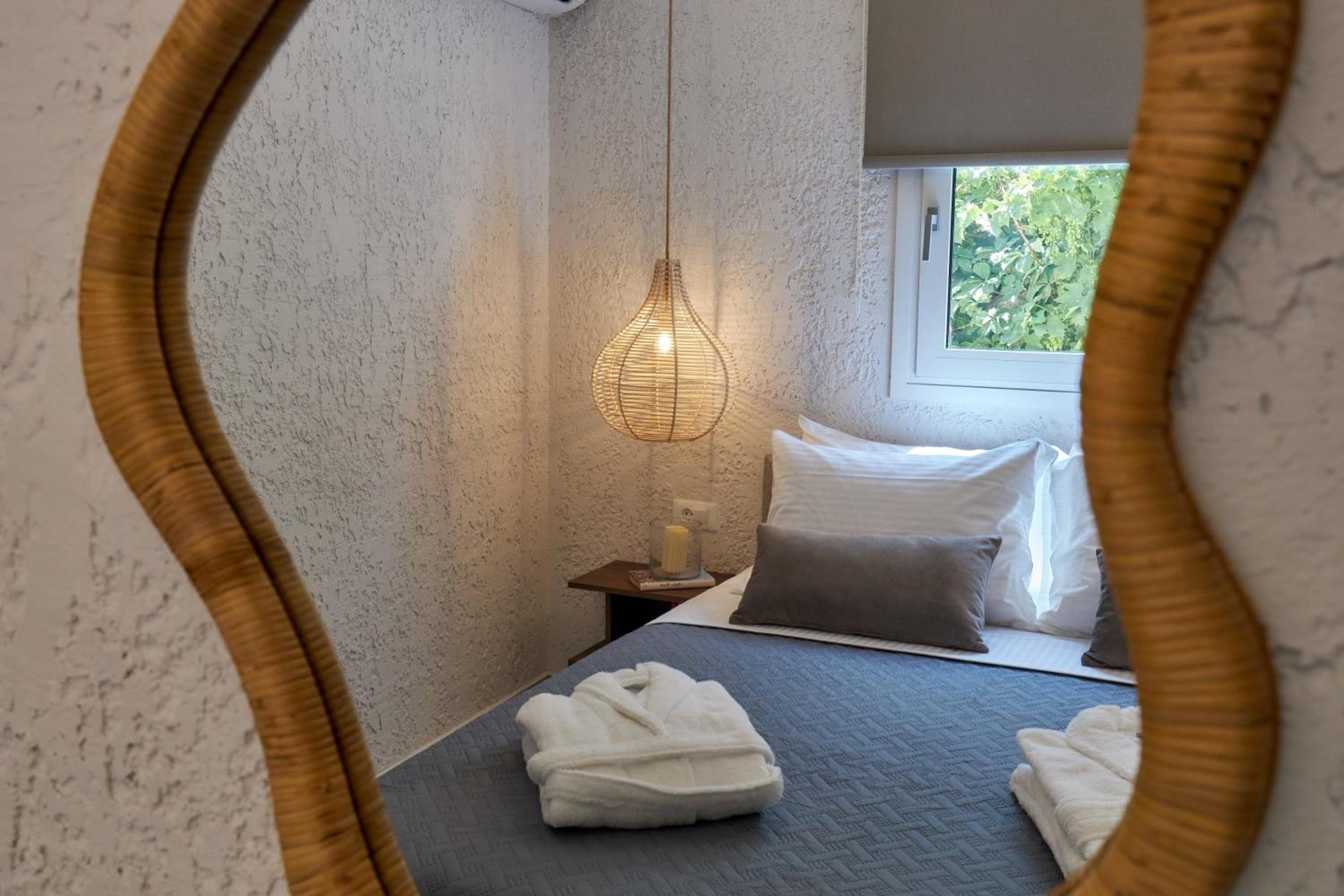 Mila Malia Suites