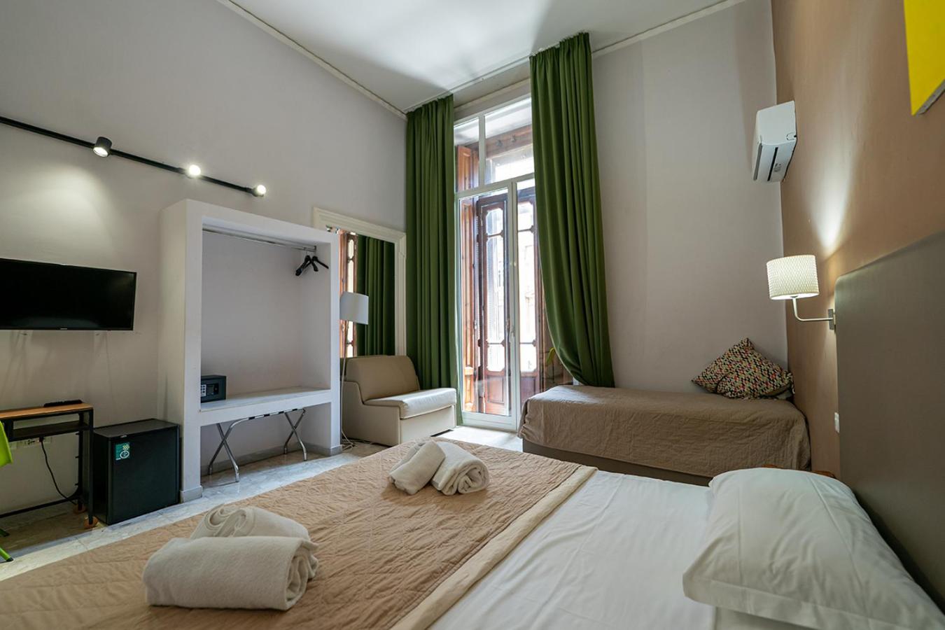 GreRos Boutique H Historical Area, by Clapa Group dislocate hospitality