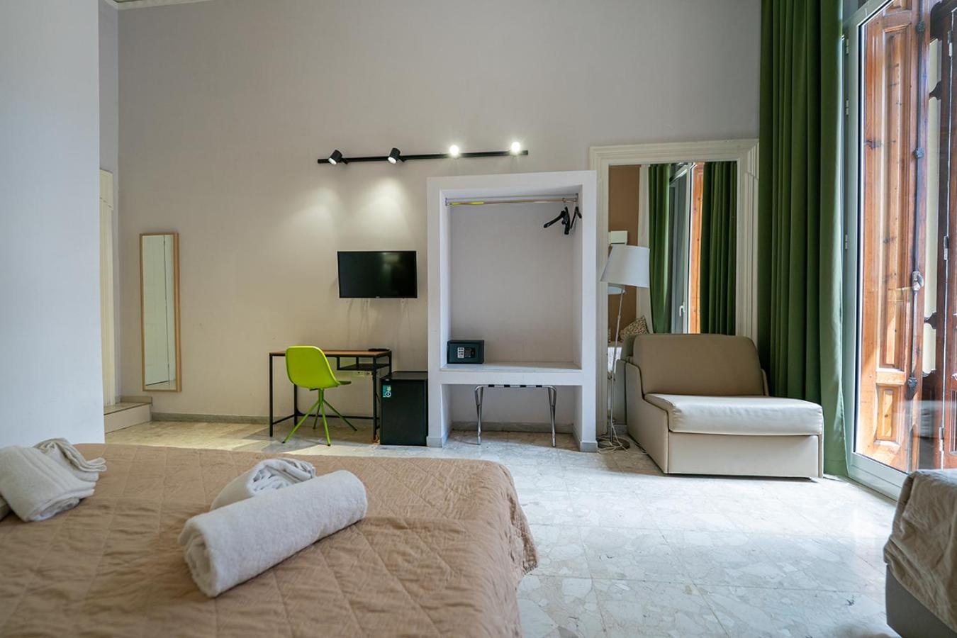 GreRos Boutique H Historical Area, by Clapa Group dislocate hospitality