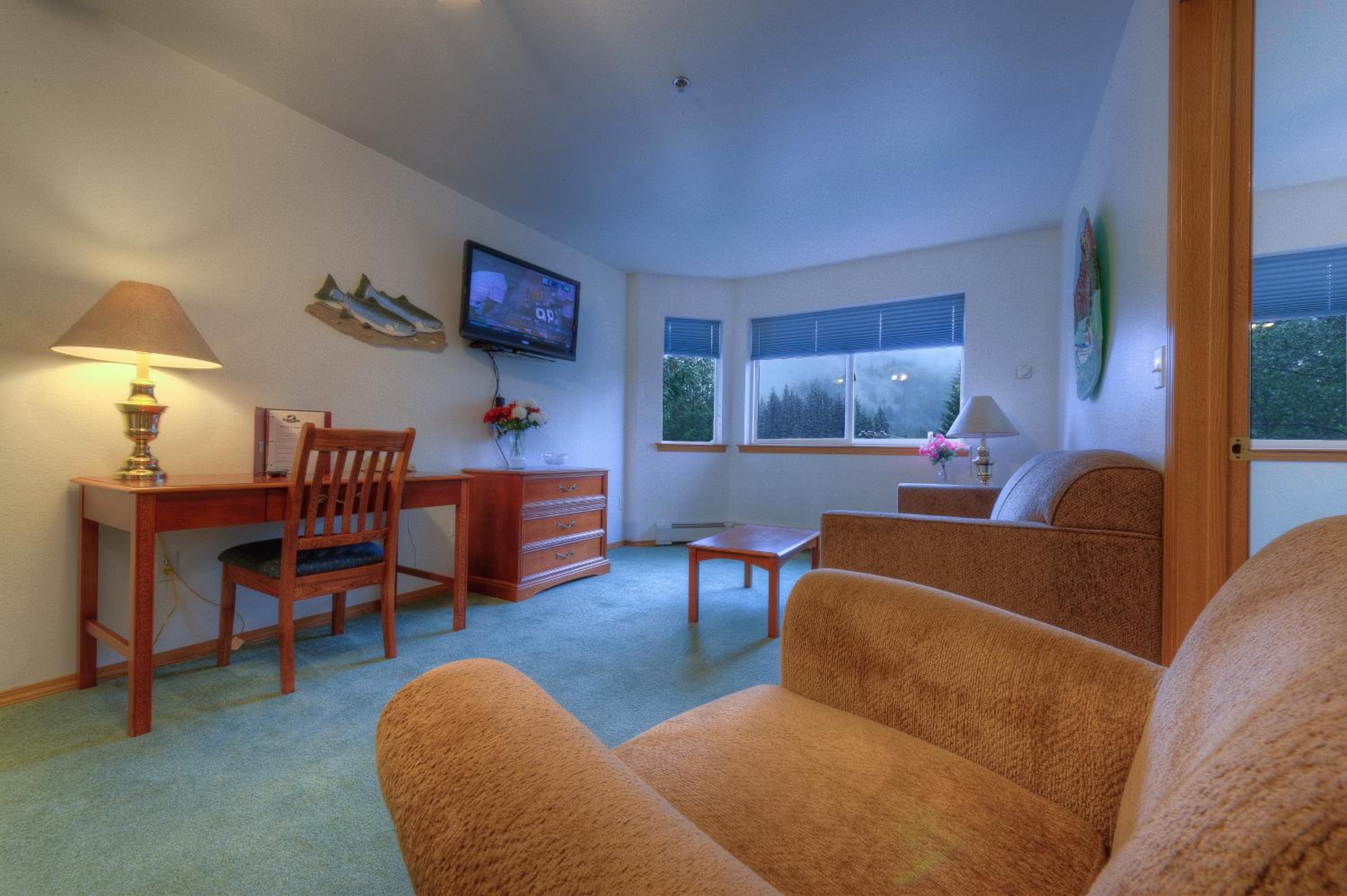 Juneau Vacations - Frontier Suites Hotel in Juneau - Property Image 12