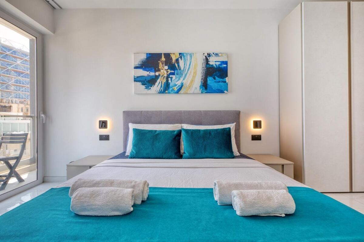 Modern apartment in Paceville photo 2