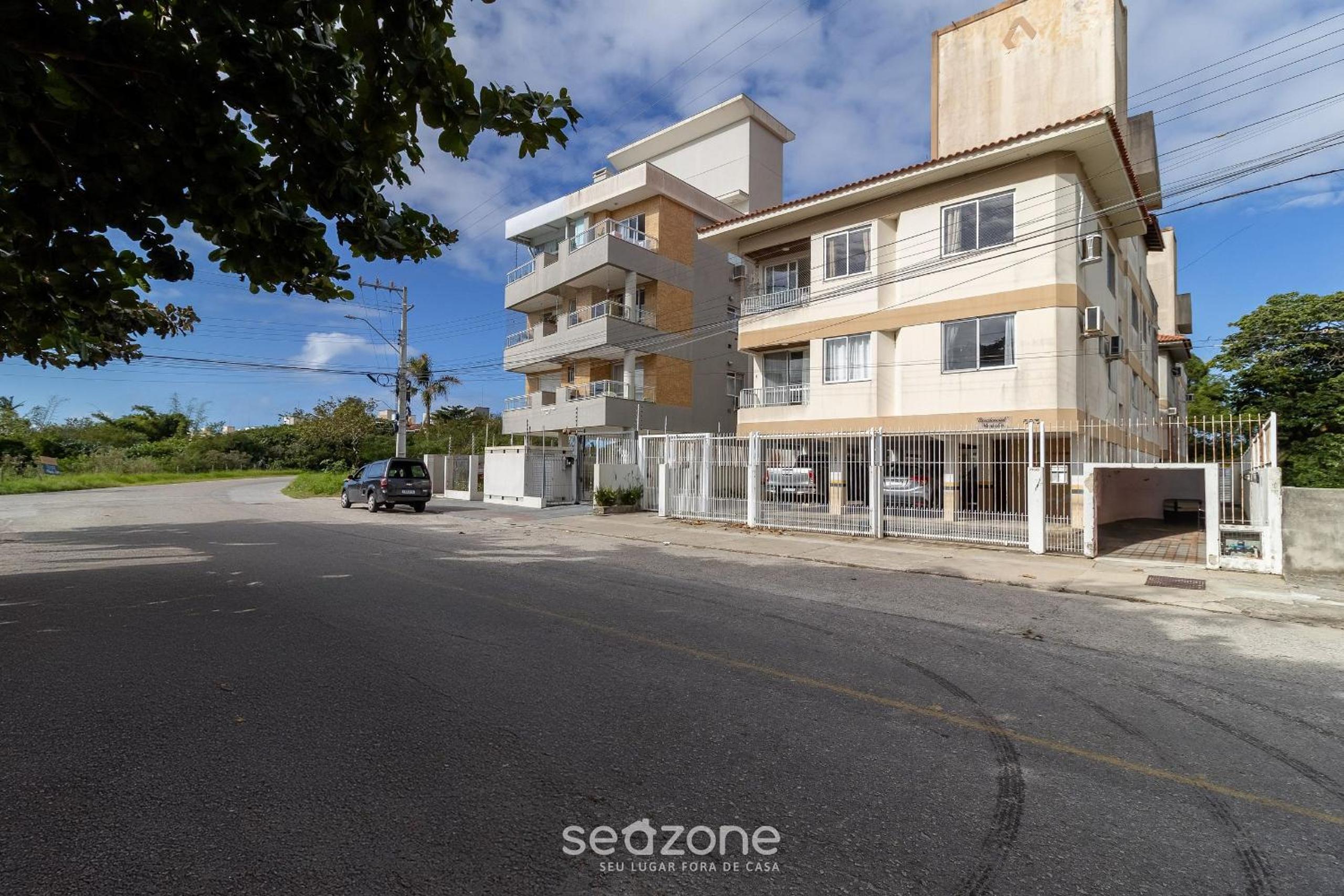 Apt 700m from Ingleses Beach MAB0203