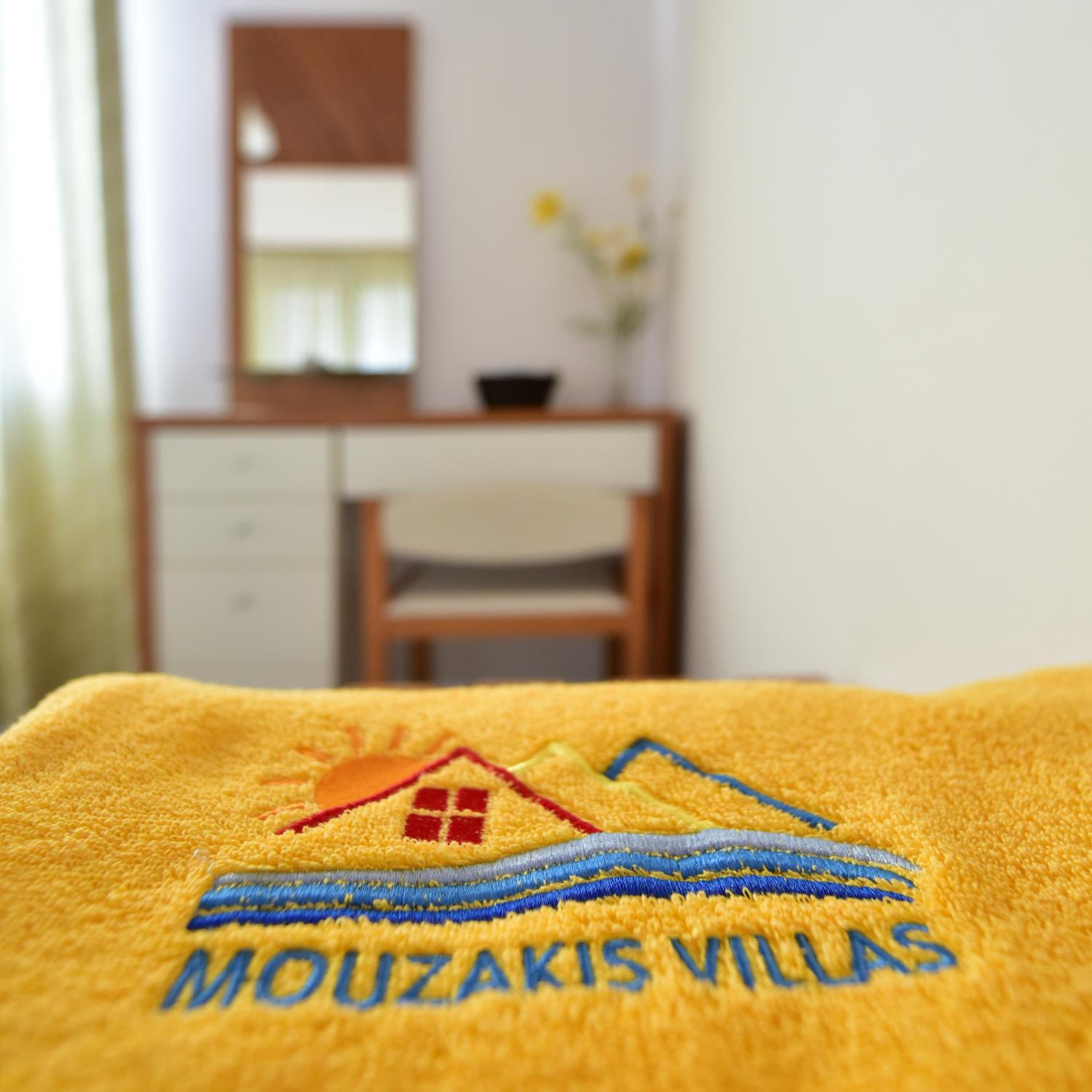 Mouzakis Villas