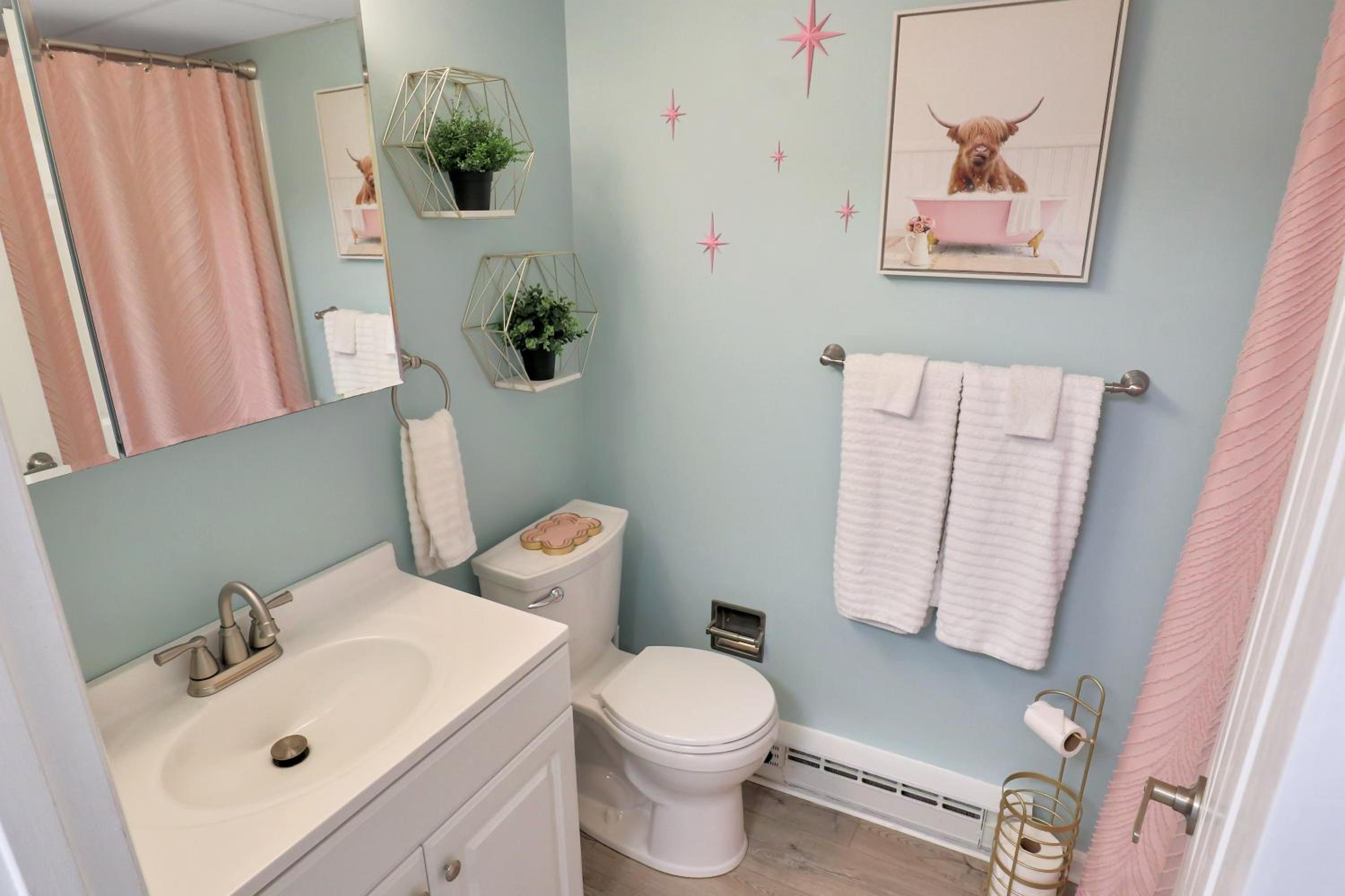 BeachBox III - The One with Unreal Beach Views - Couple's Getaway - Worcester House 401