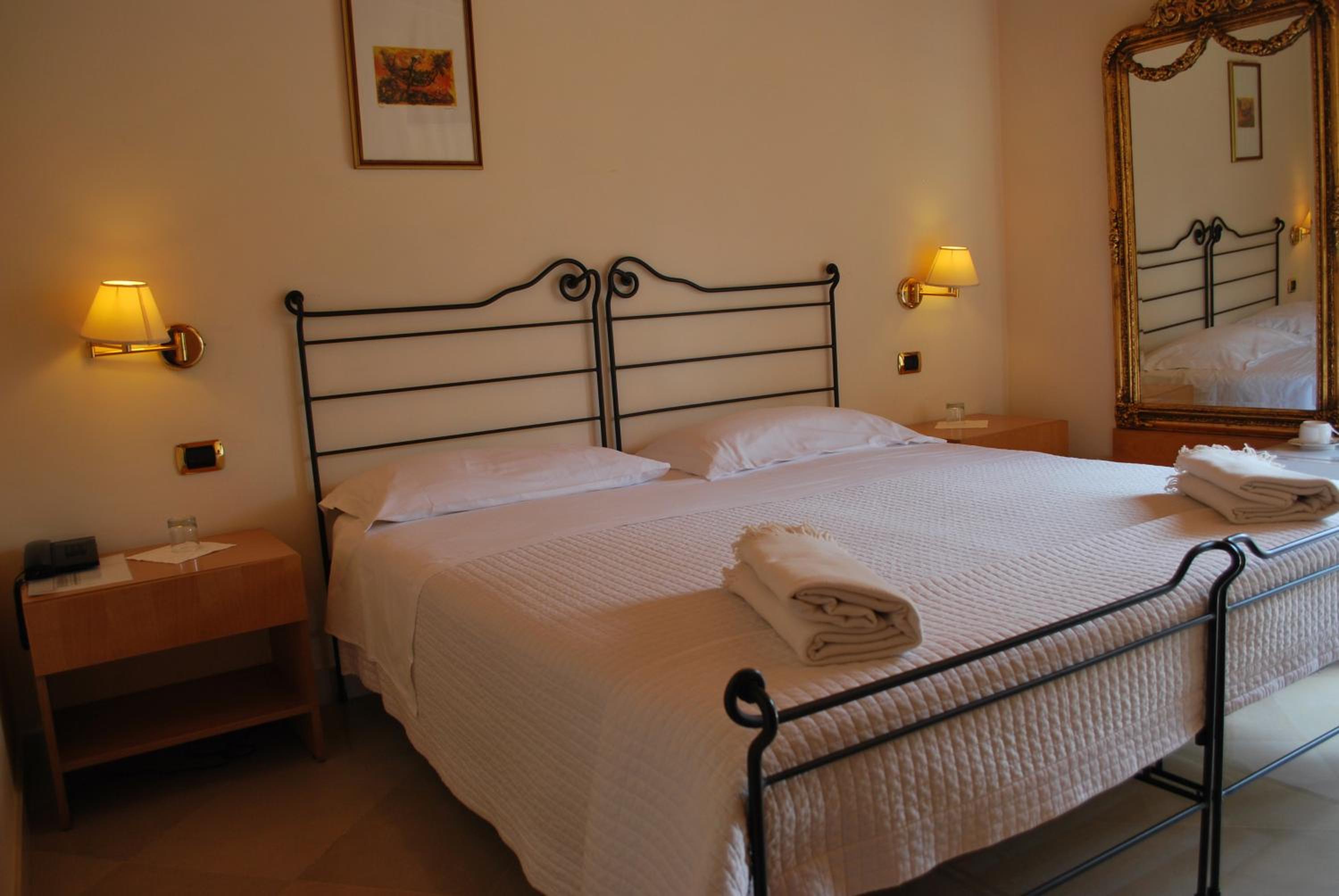Palazzo Sottile Meninni - CLASSIC ROOMS EXPERIENCE
