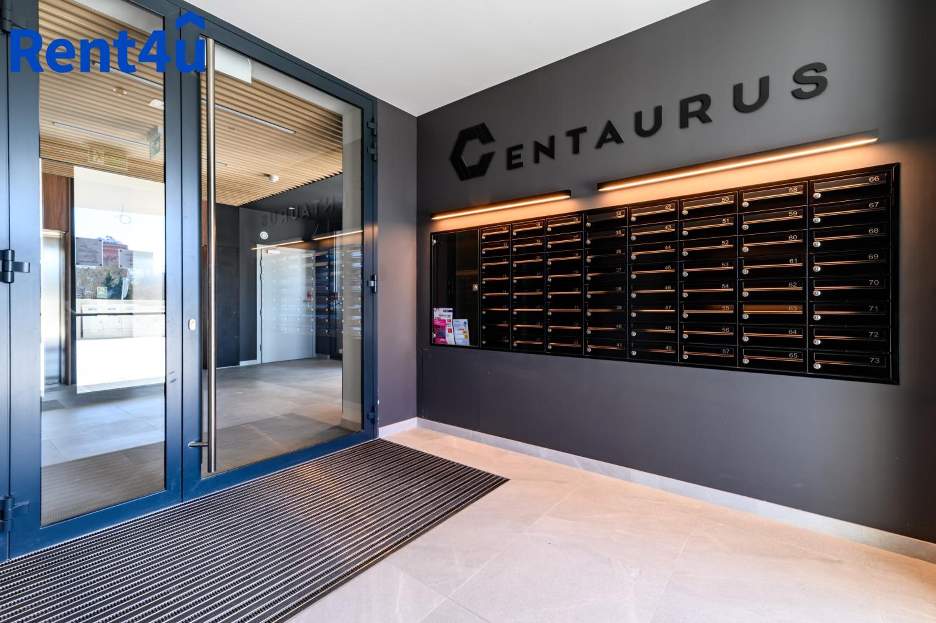 Centaurus 15 by RENT4YOU