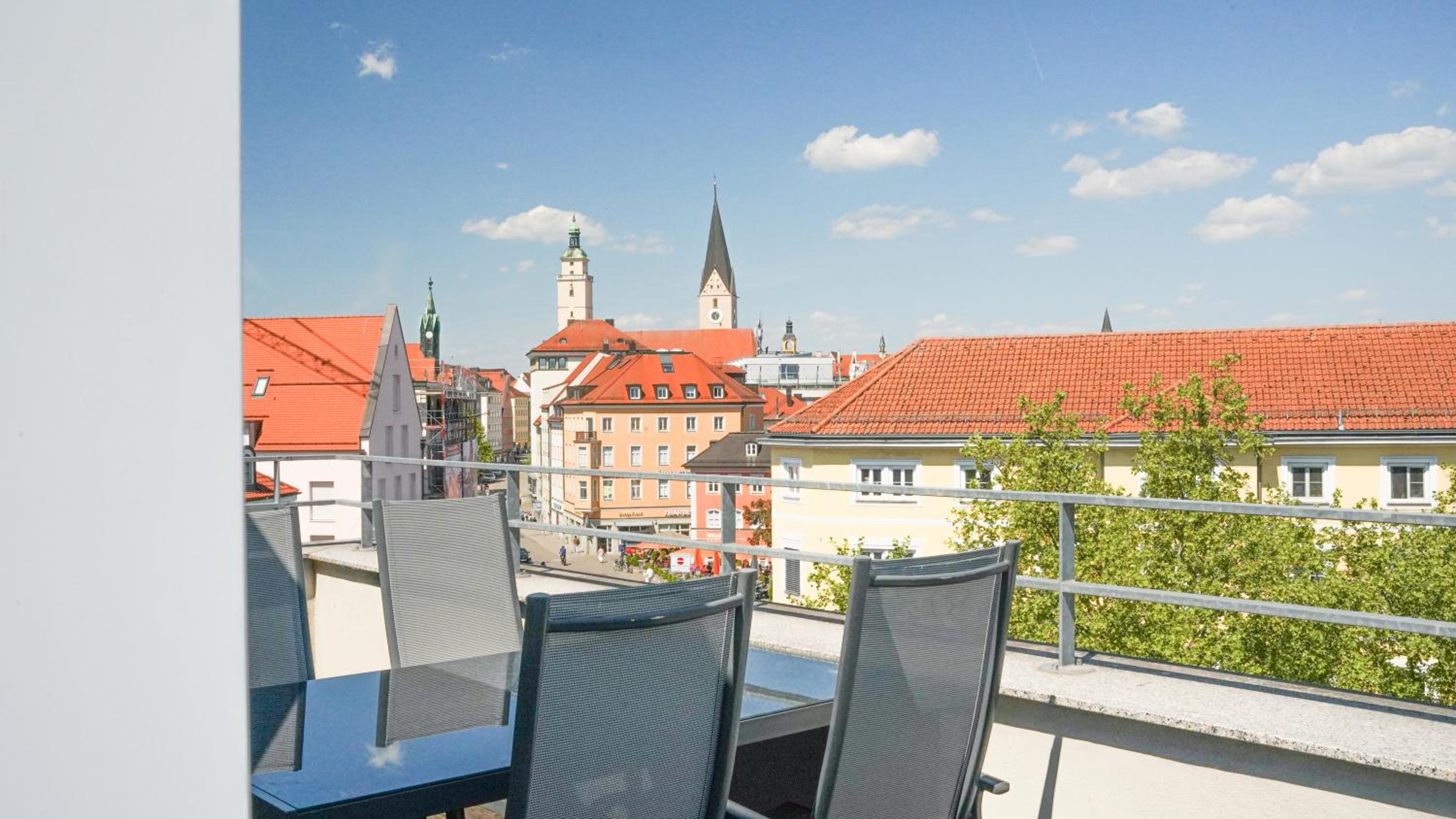 JH Apartments Ingolstadt - Penthouse 105qm Dachterrasse