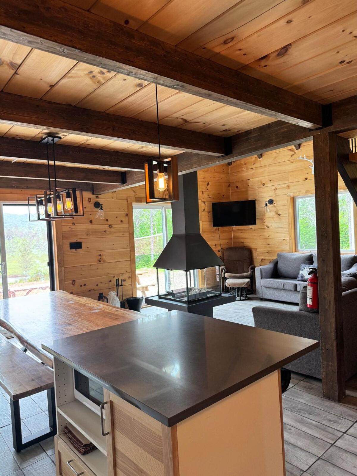 Chalet bois rond, Spa, rivière & nature