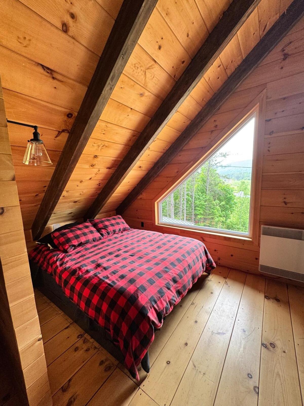 Chalet bois rond, Spa, rivière & nature