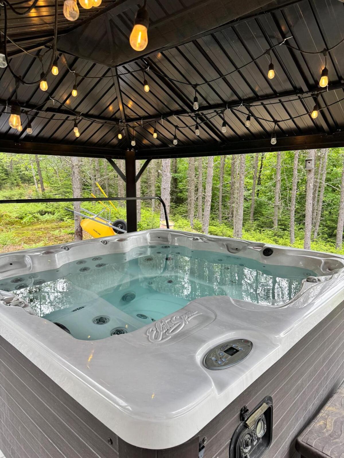 Chalet bois rond, Spa, rivière & nature
