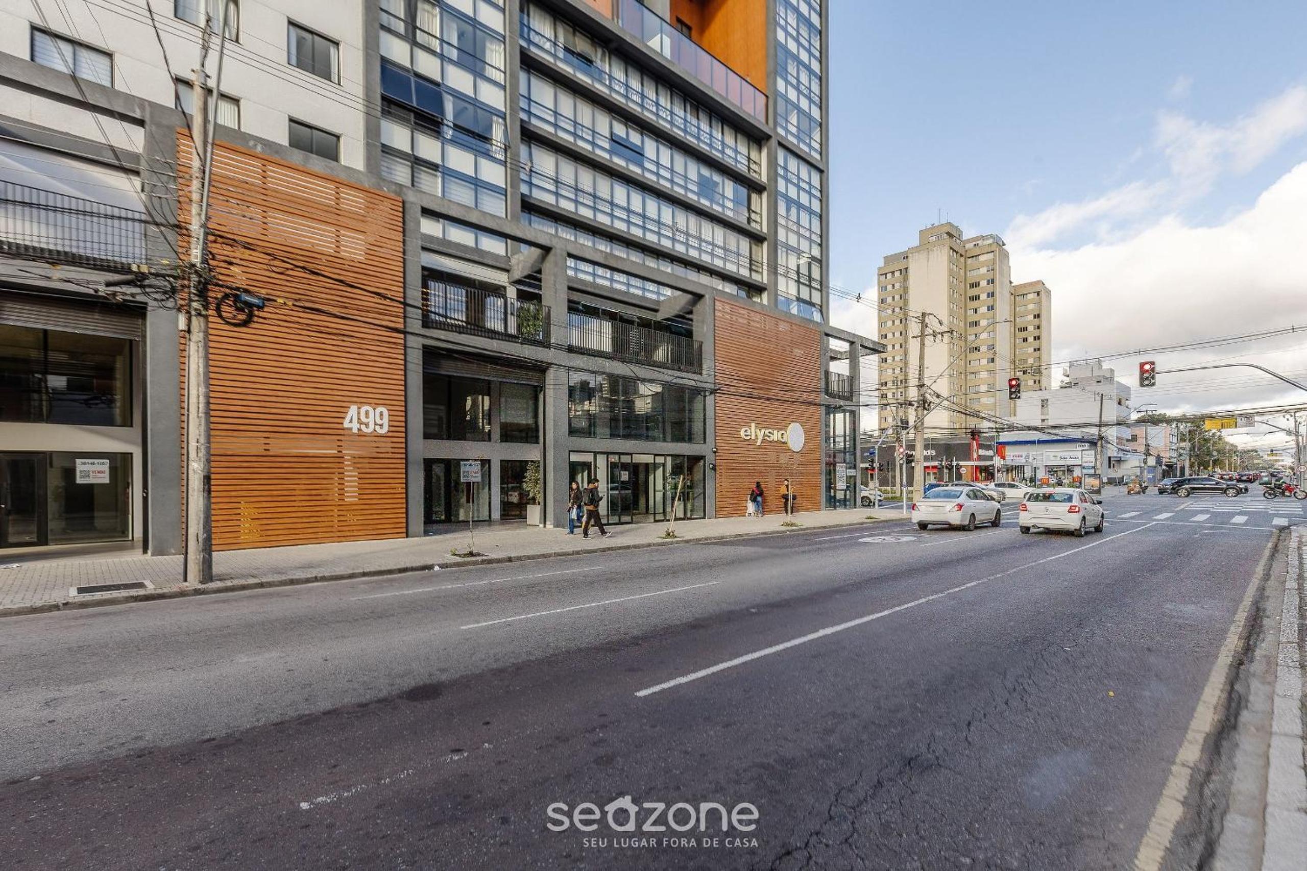 Comfortable and complete stay in downtown Curitiba - ECL