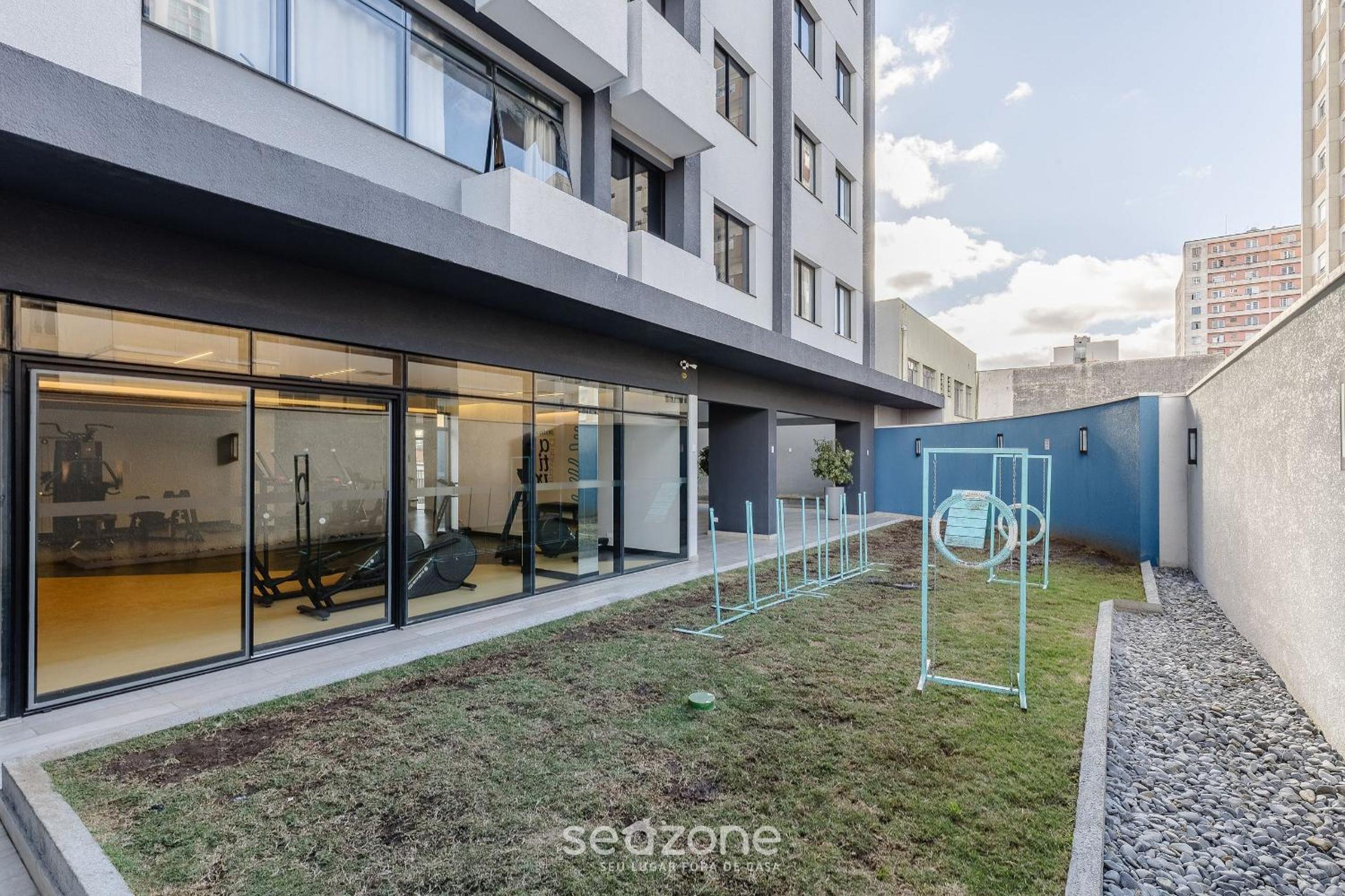 Comfortable and complete stay in downtown Curitiba - ECL