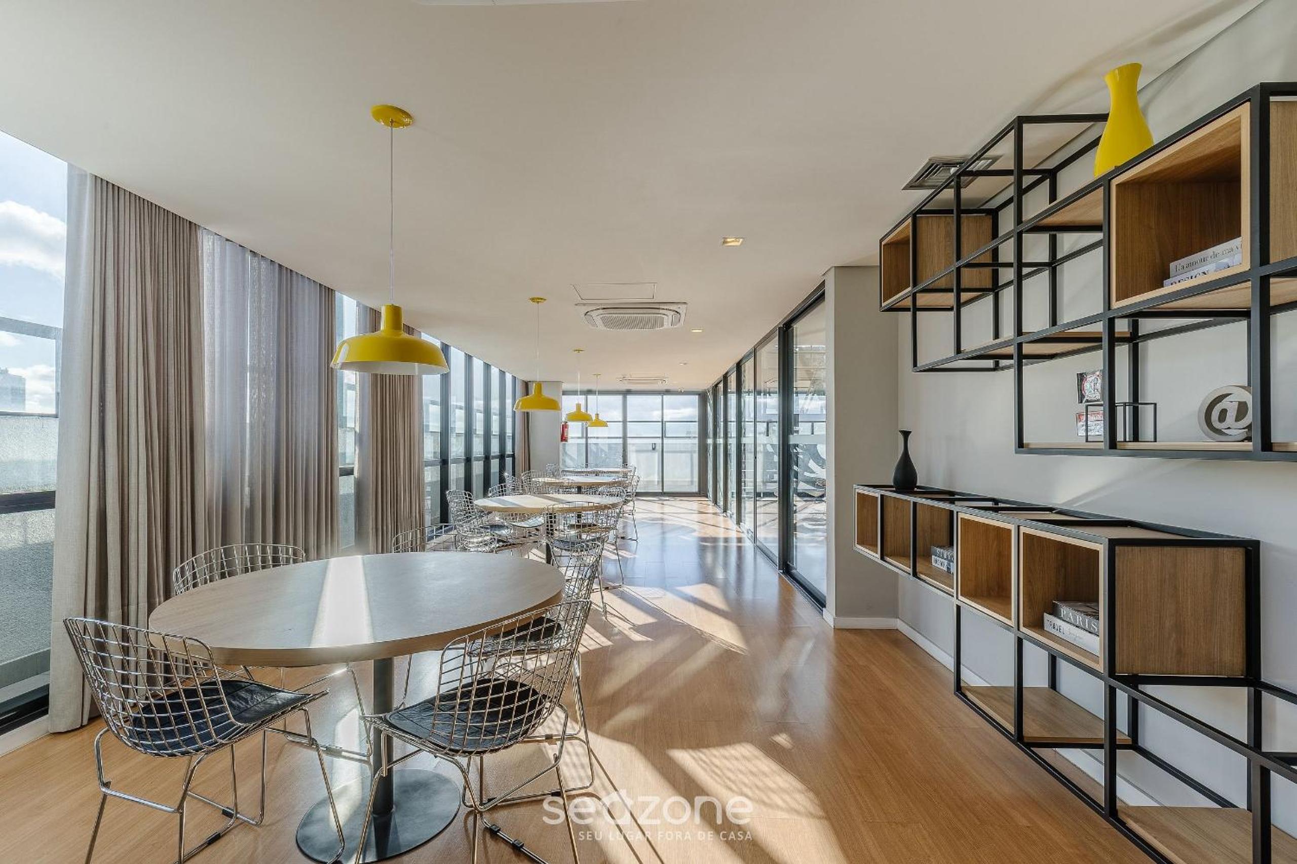 Comfortable and complete stay in downtown Curitiba - ECL