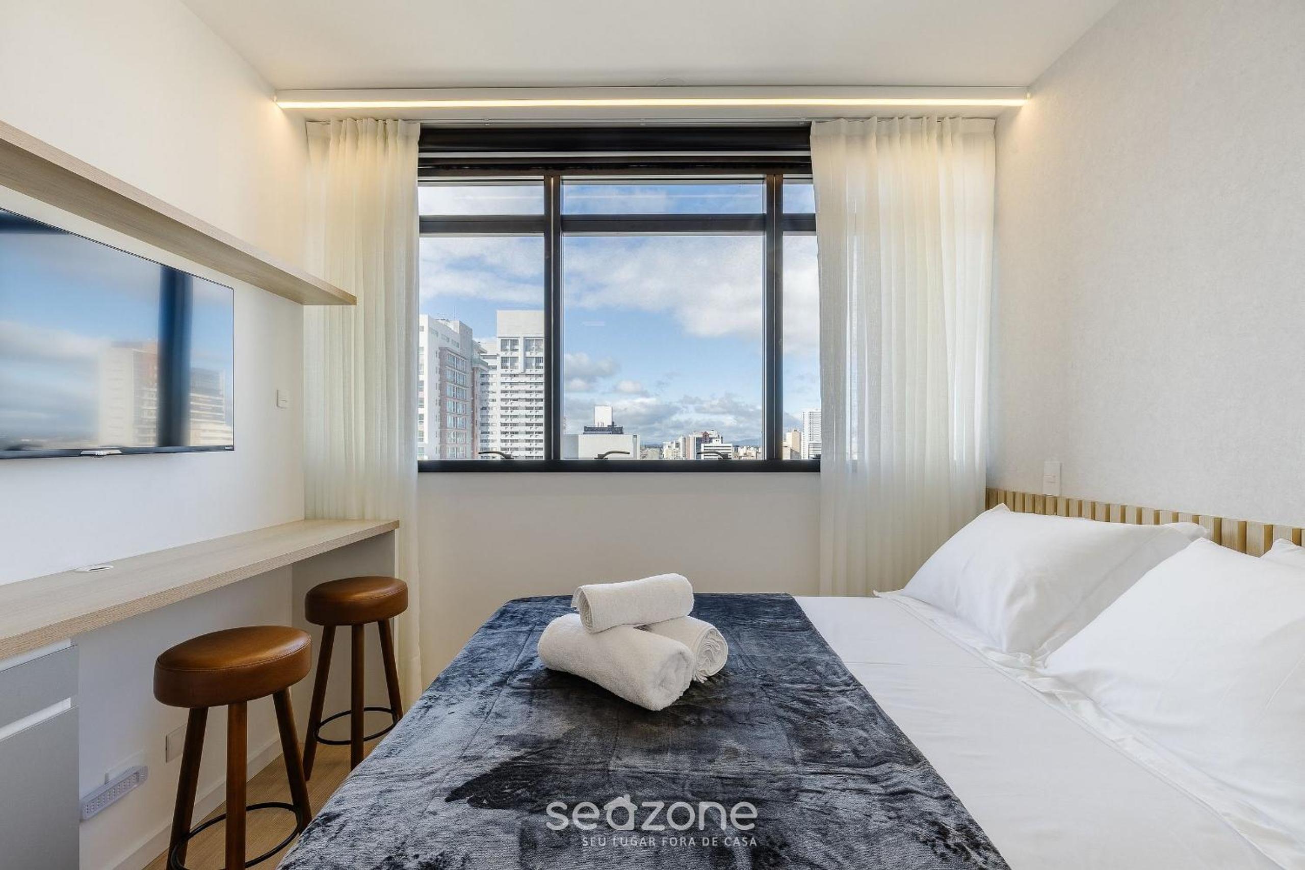 Comfortable and complete stay in downtown Curitiba - ECL