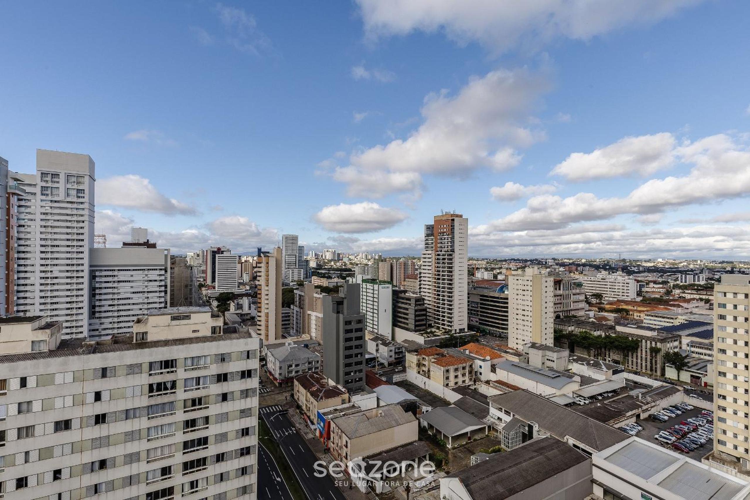 Comfortable and complete stay in downtown Curitiba - ECL