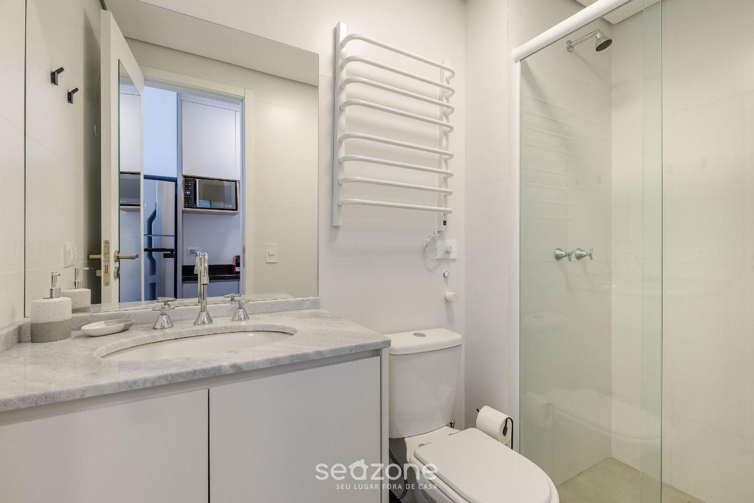 Comfortable and complete stay in downtown Curitiba - ECL