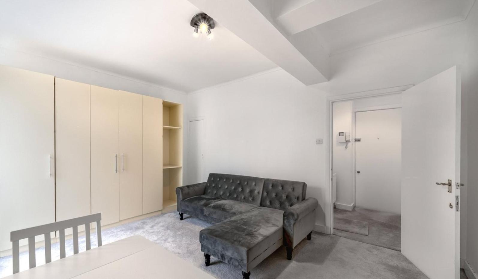 Forset Court Residence