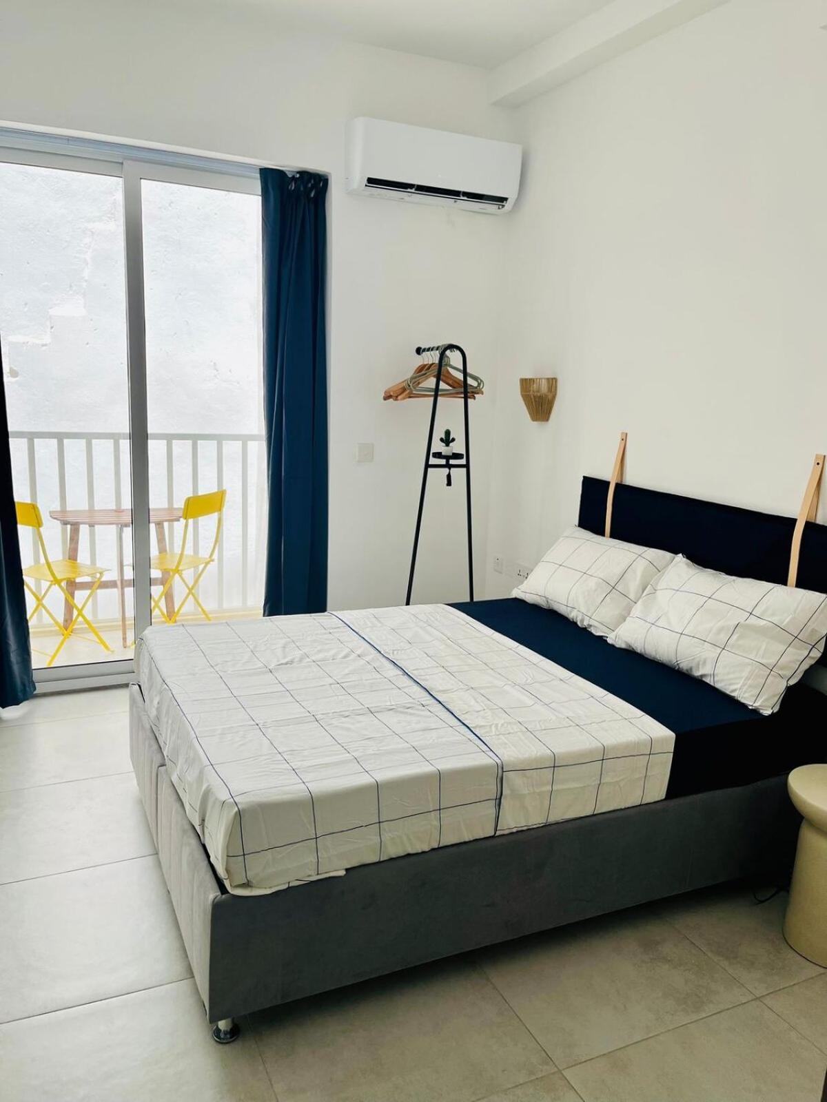 Sea View Duplex - Sliema Centre