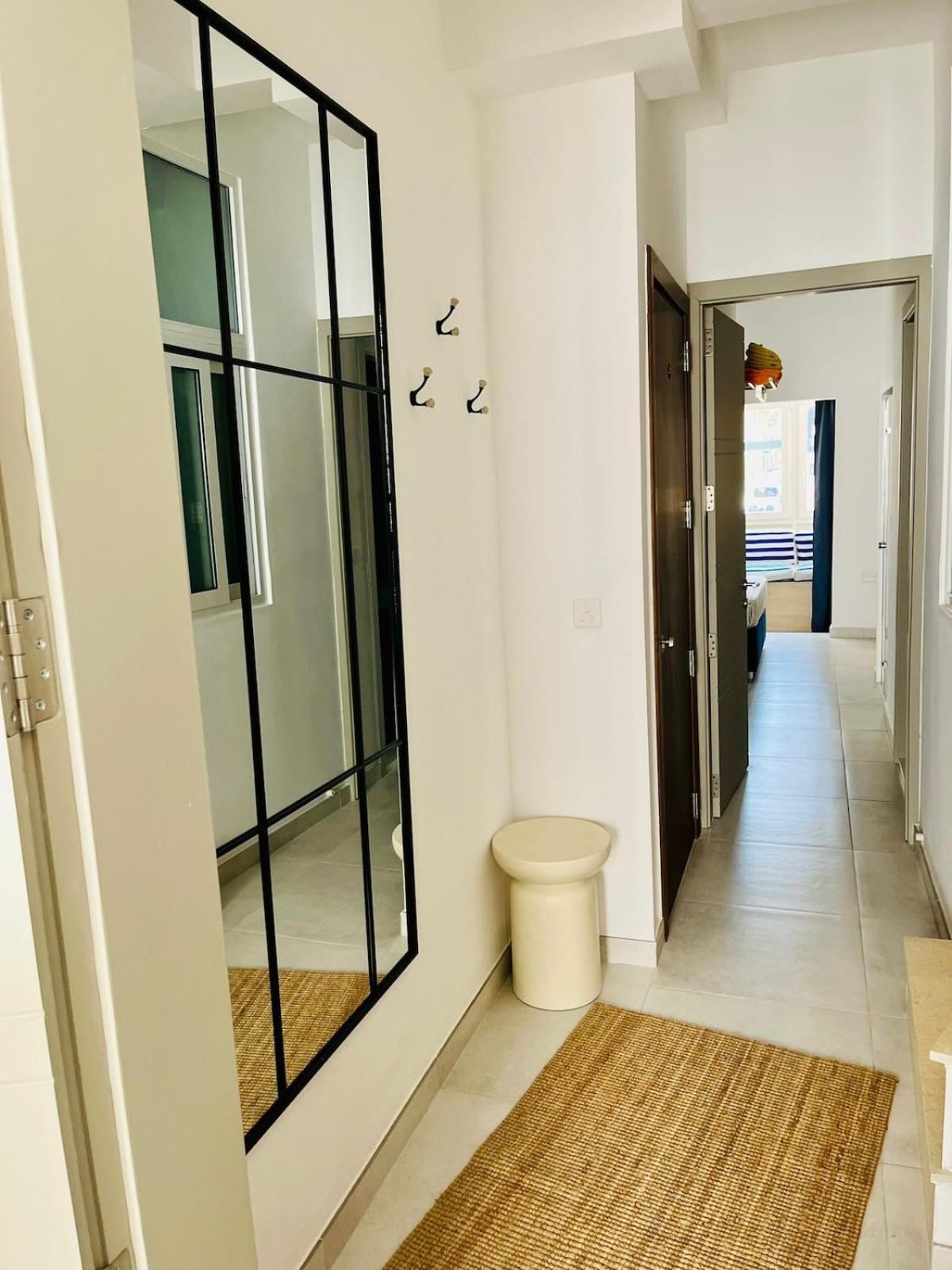 Sea View Duplex - Sliema Centre